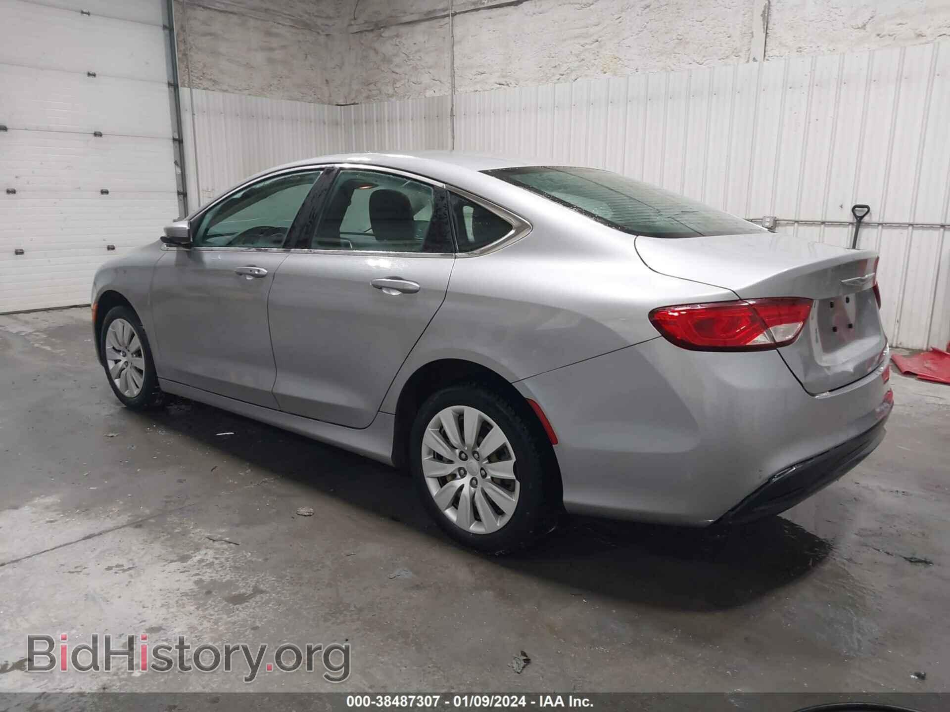 2015 CHRYSLER 200 - VIN: 1C3CCCFB5FN560708 - Фото 3