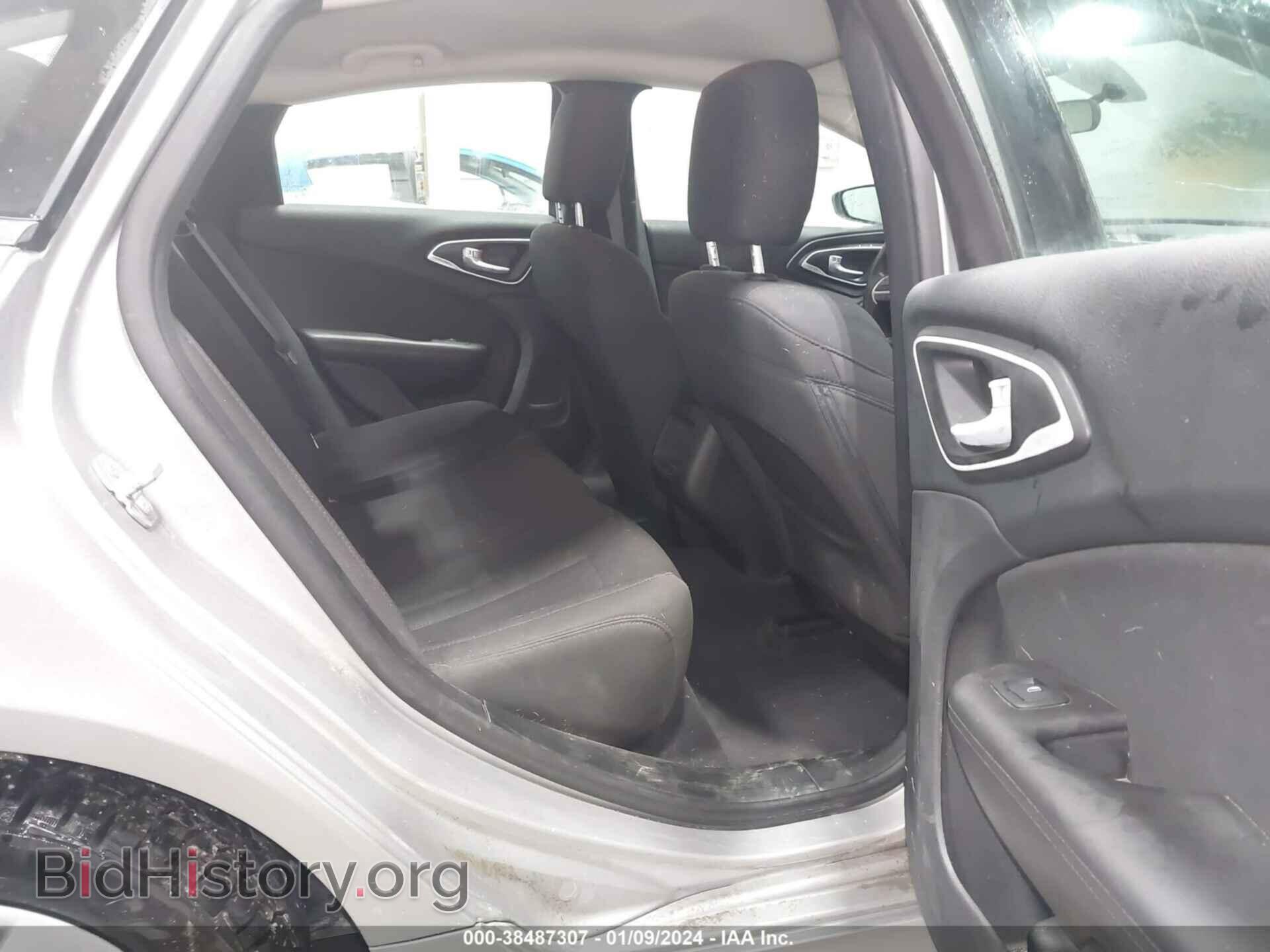 2015 CHRYSLER 200 - VIN: 1C3CCCFB5FN560708 - Фото 8