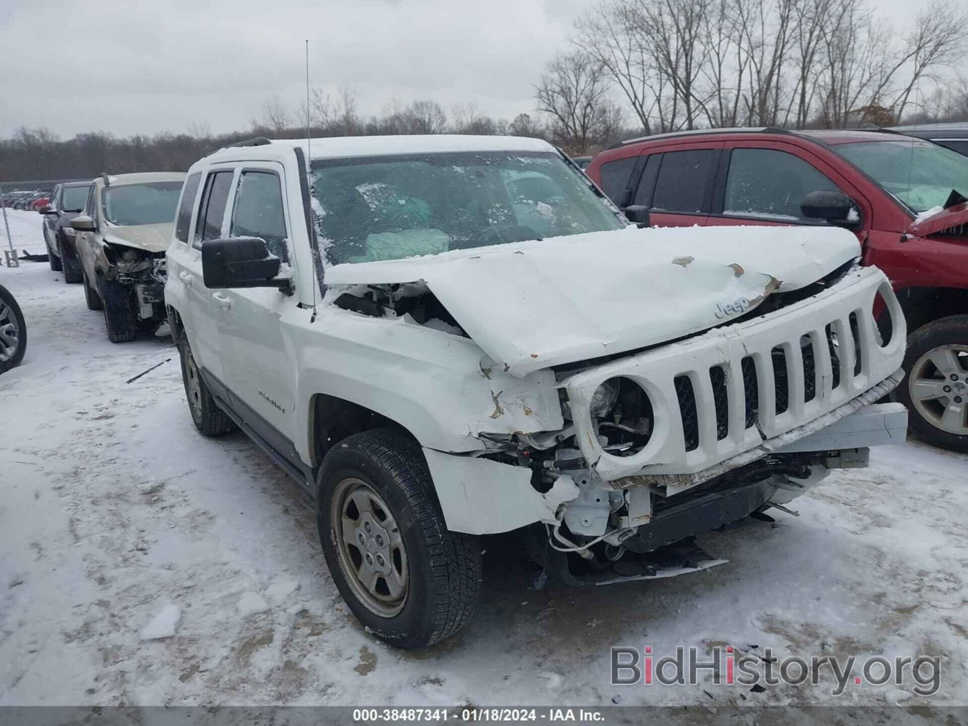 Photo 1C4NJPBBXHD120239 - JEEP PATRIOT 2017