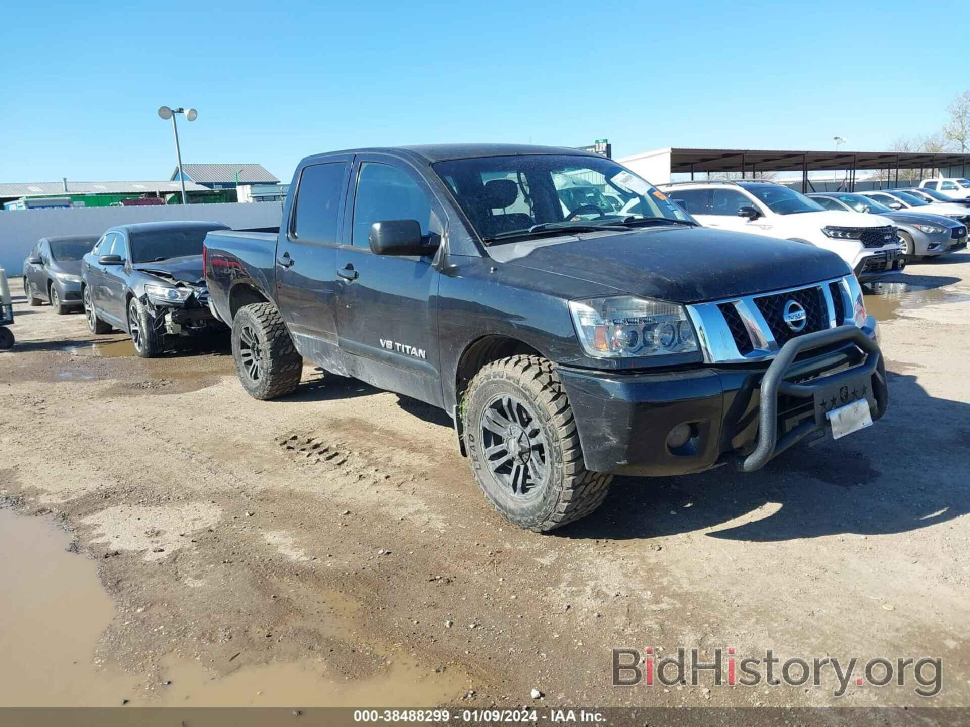 Photo 1N6BA0EC1BN305342 - NISSAN TITAN 2011