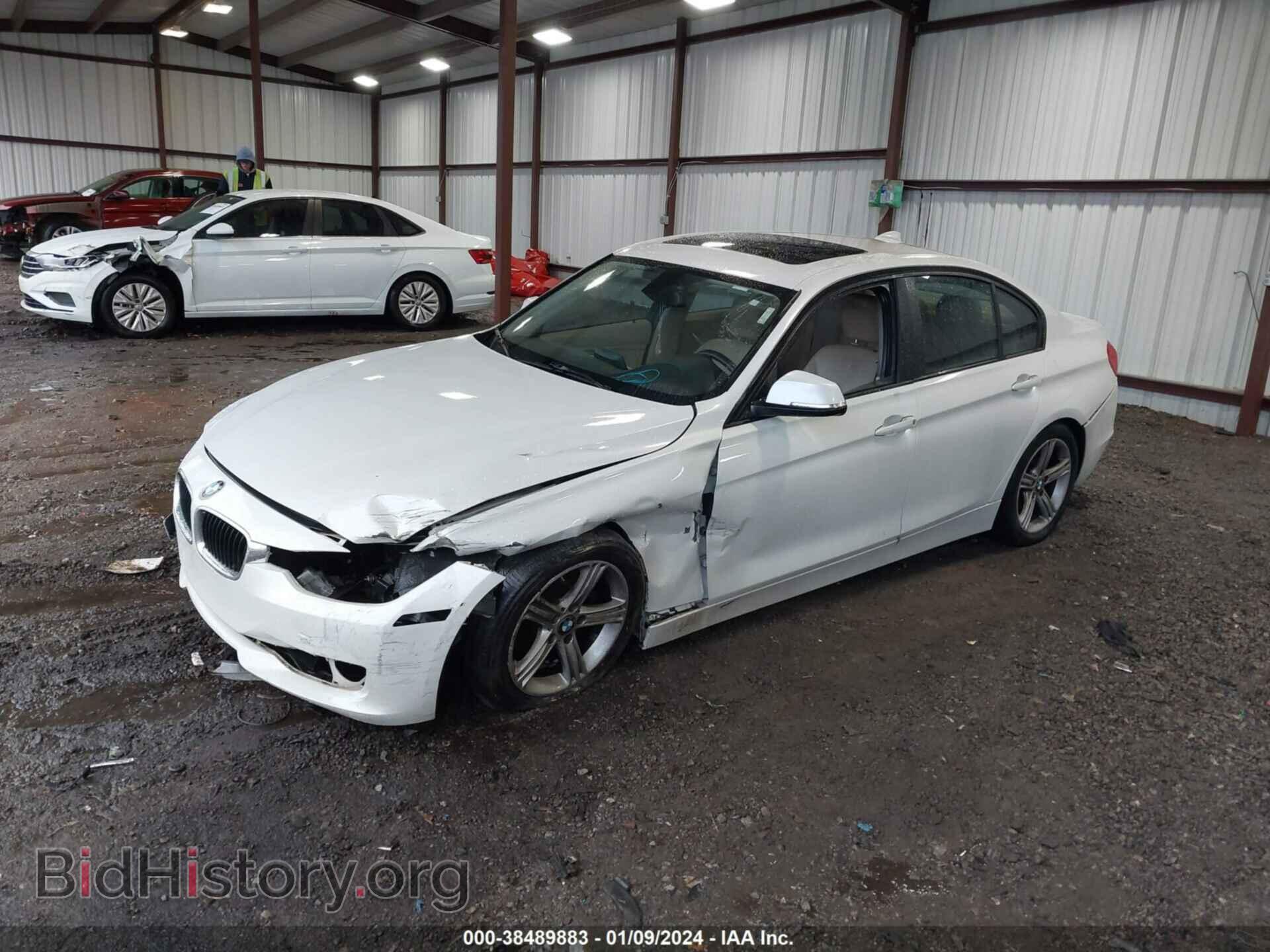 2012 BMW 328I - VIN: WBA3A5C56CF343828 - Фото 2