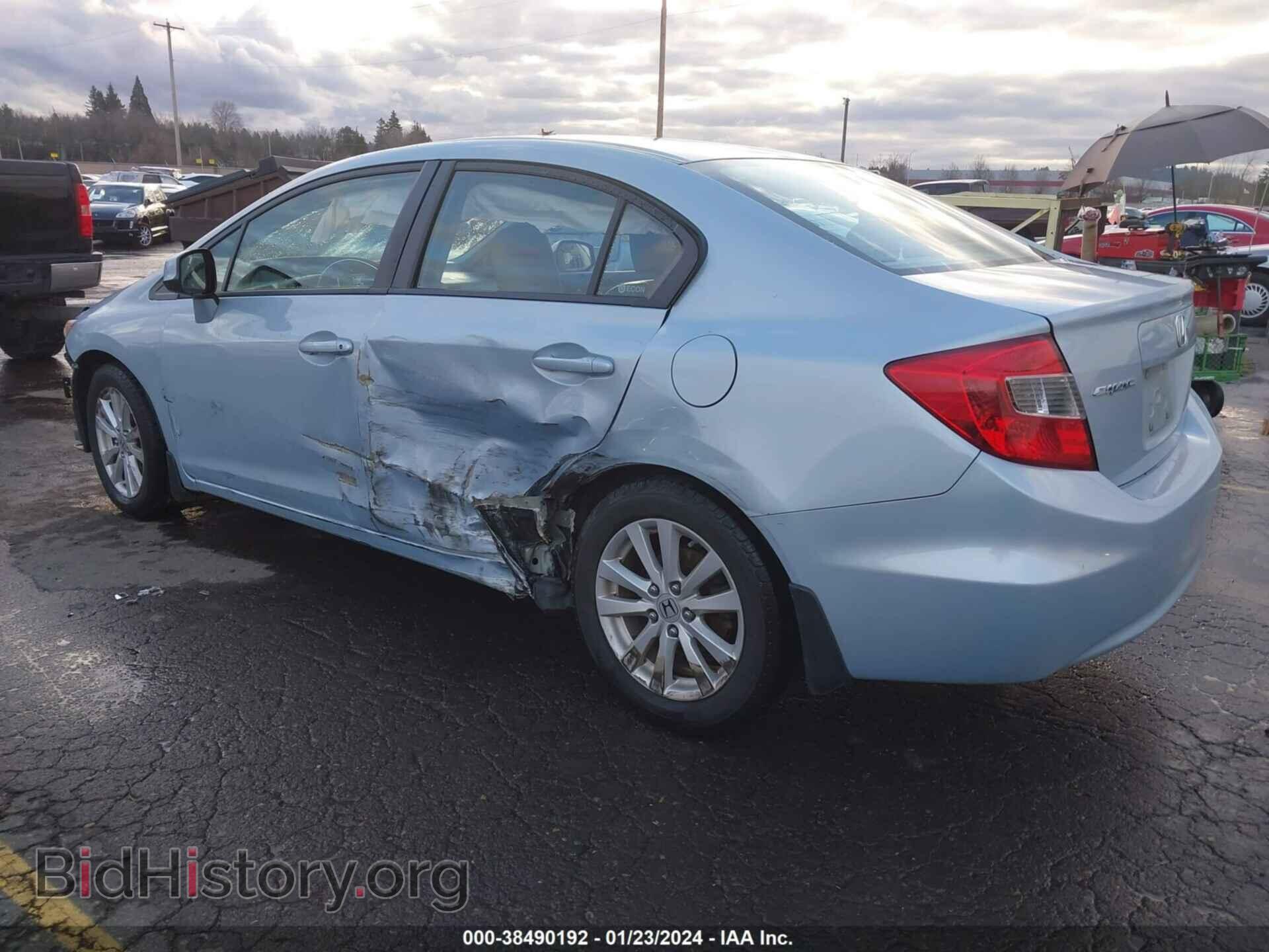 2012 HONDA CIVIC - VIN: 2HGFB2F95CH517530 - Фото 3