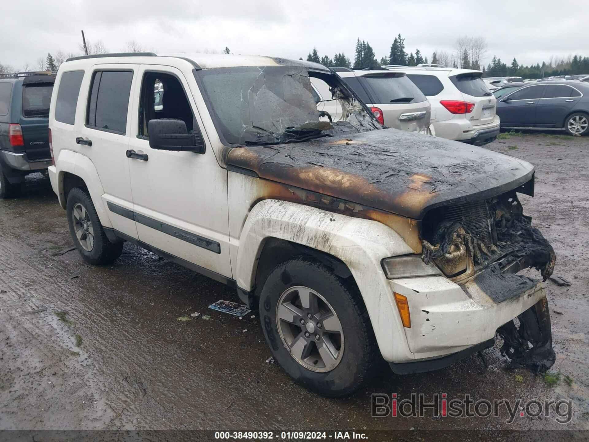 Photo 1J4PN2GK4AW133078 - JEEP LIBERTY 2010