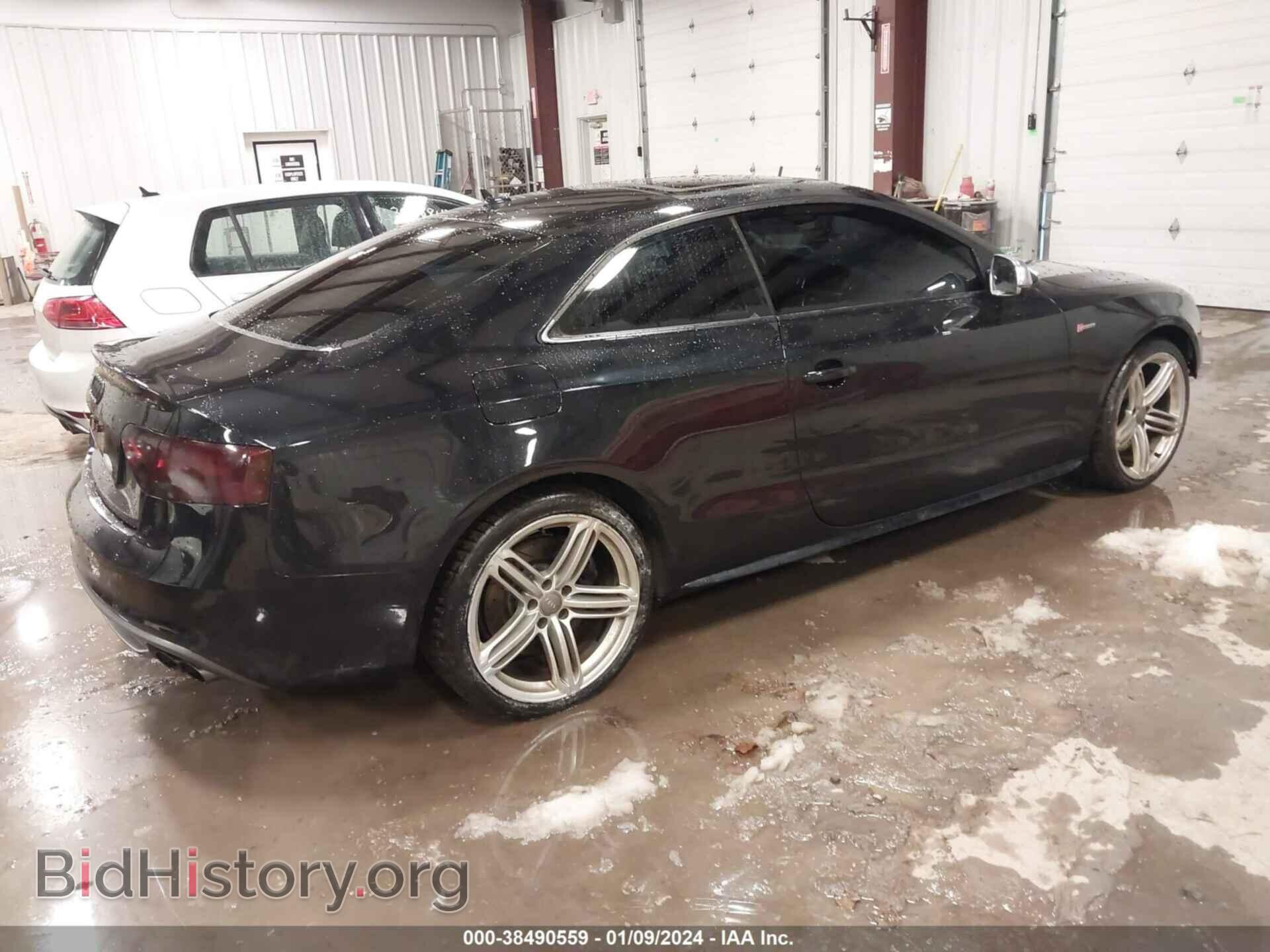 2013 AUDI S5 - VIN: WAUCGAFR2DA041635 - Фото 4