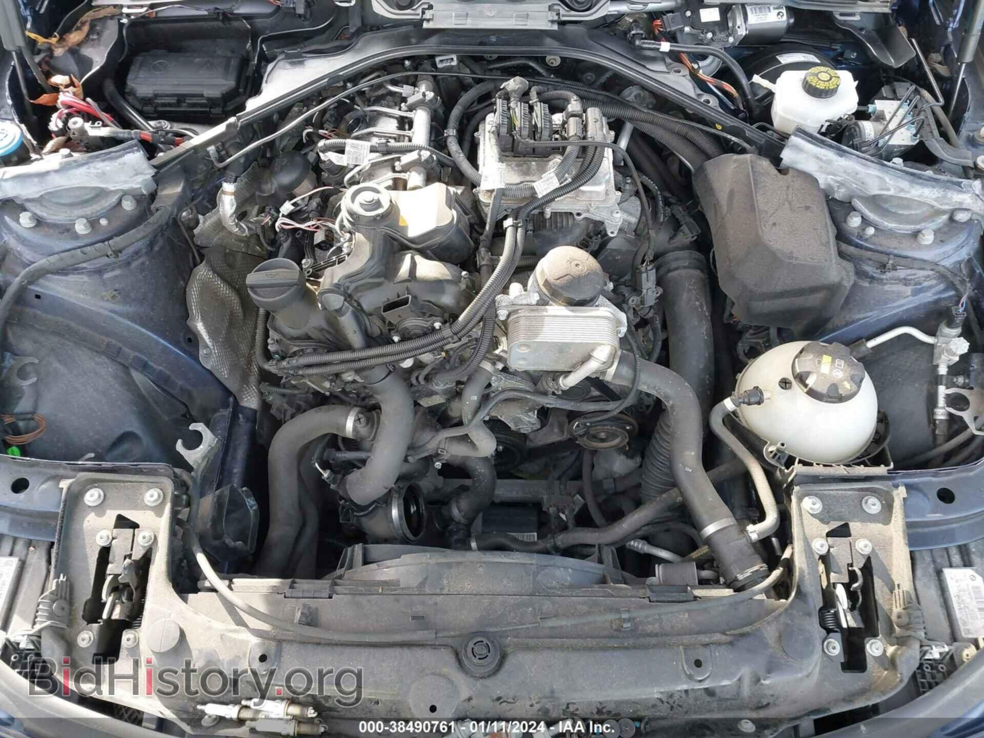2018 BMW 320I - VIN: WBA8A3C56JA498822 - Фото 10