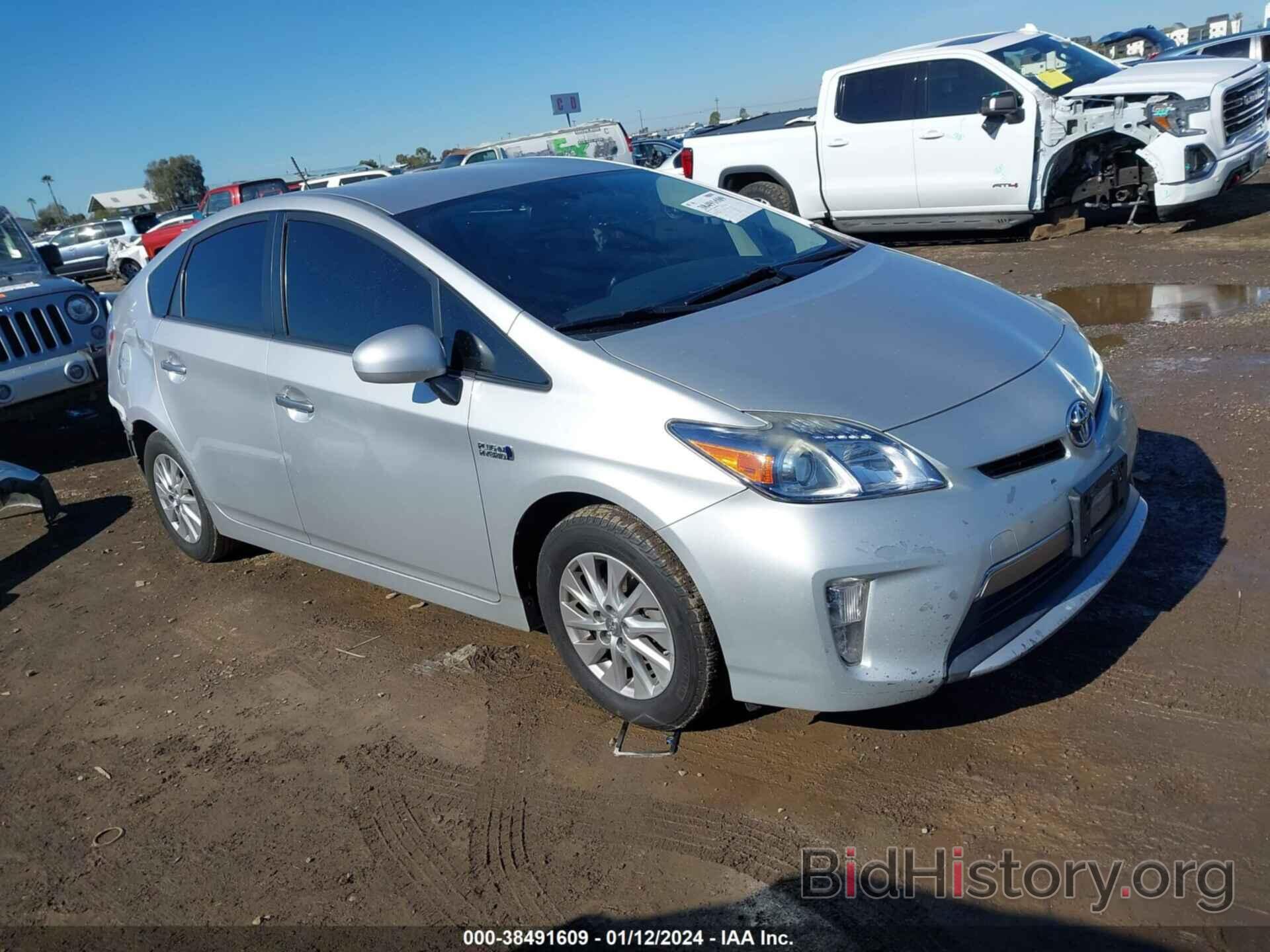 Фотография JTDKN3DP3F3074247 - TOYOTA PRIUS PLUG-IN 2015