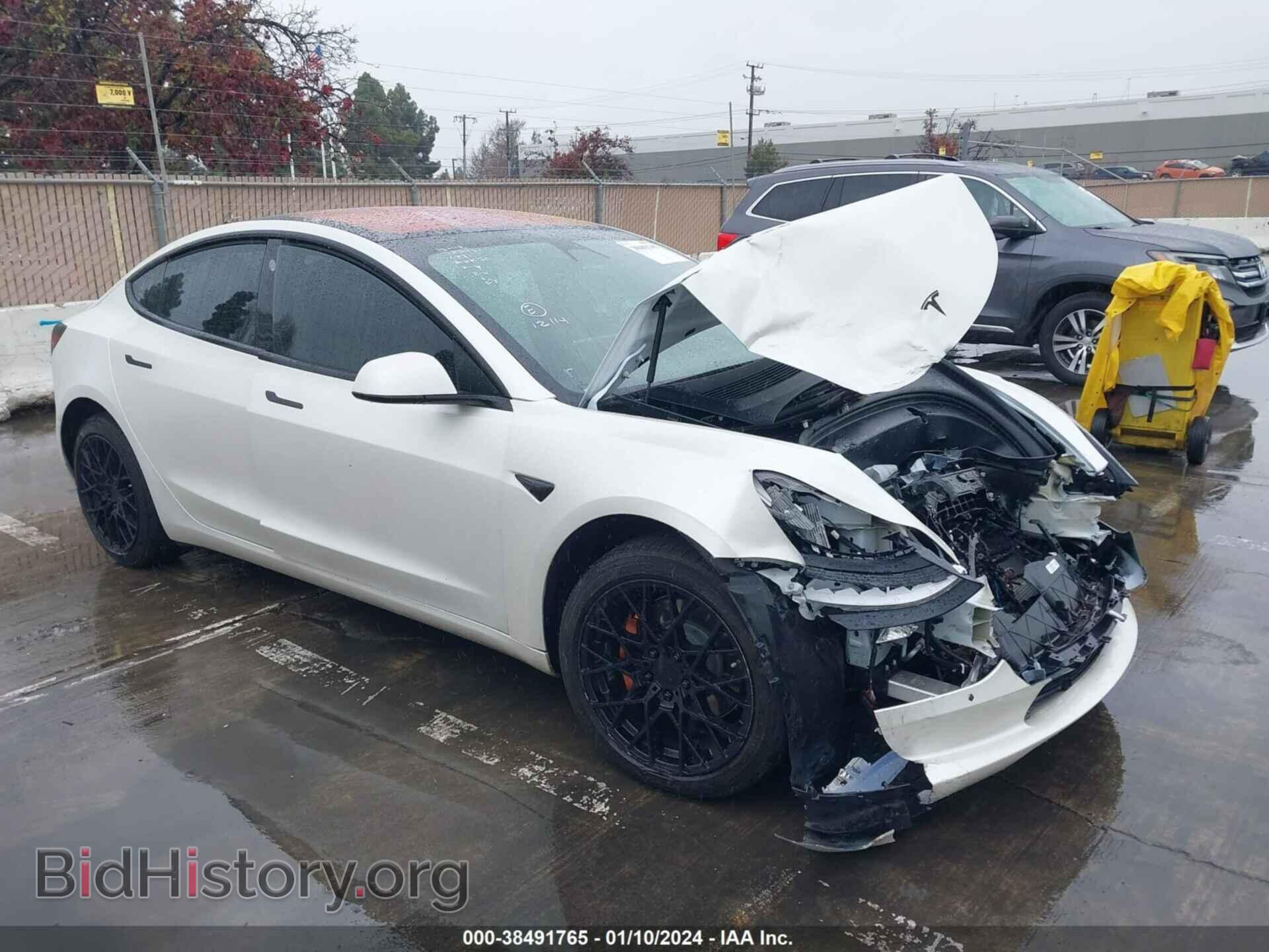 Фотография 5YJ3E1EA4JF098734 - TESLA MODEL 3 2018