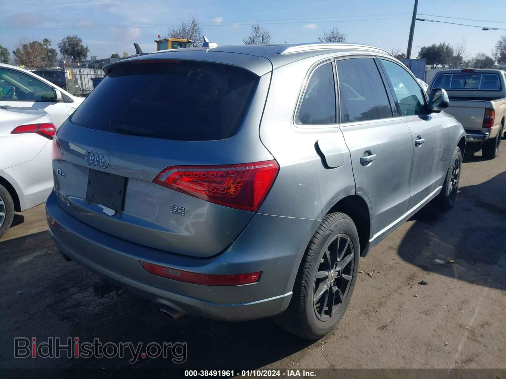 2010 AUDI Q5 - VIN: WA1LKAFP6AA067581 - Фото 4
