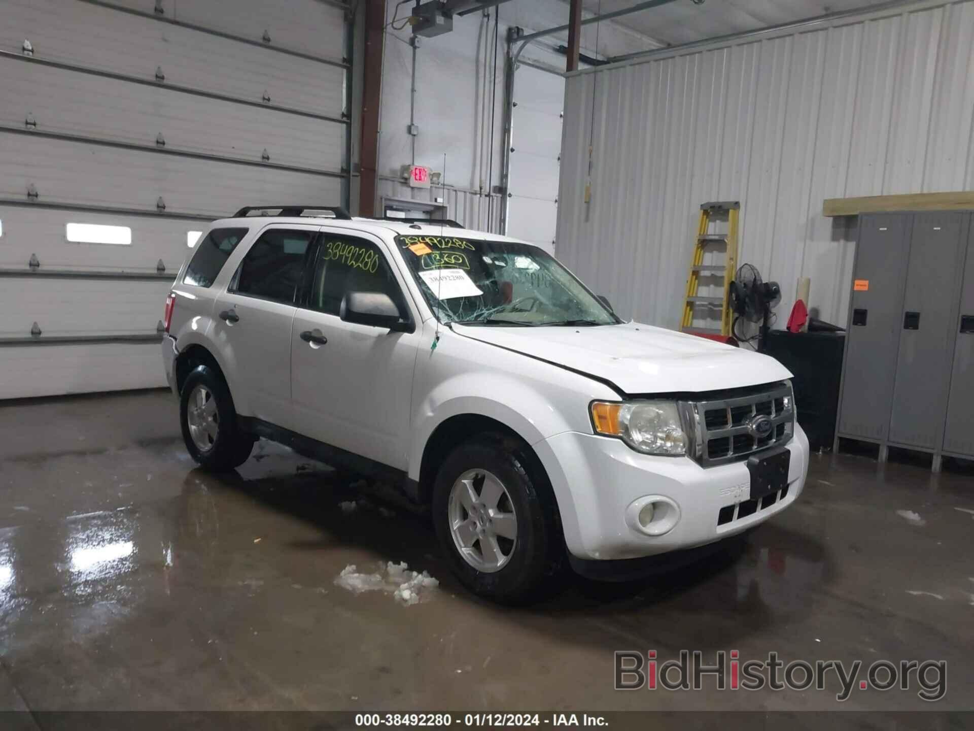 Photo 1FMCU0D70CKC29369 - FORD ESCAPE 2012