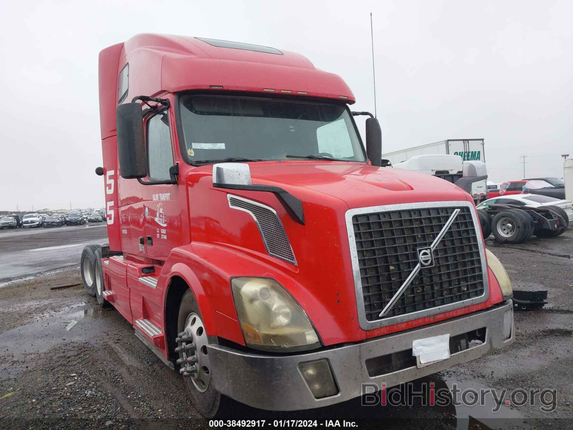 Photo 4V4NC9EJ7FN190141 - VOLVO VN 2015