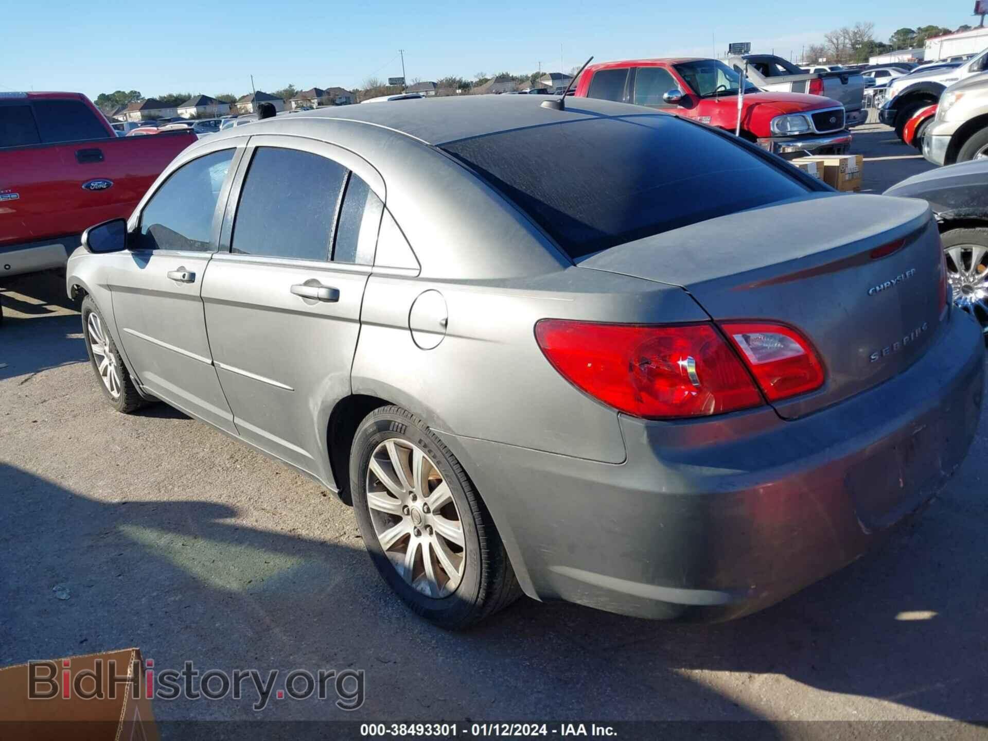 2010 CHRYSLER SEBRING - VIN: 1C3CC5FB8AN147749 - Фото 3