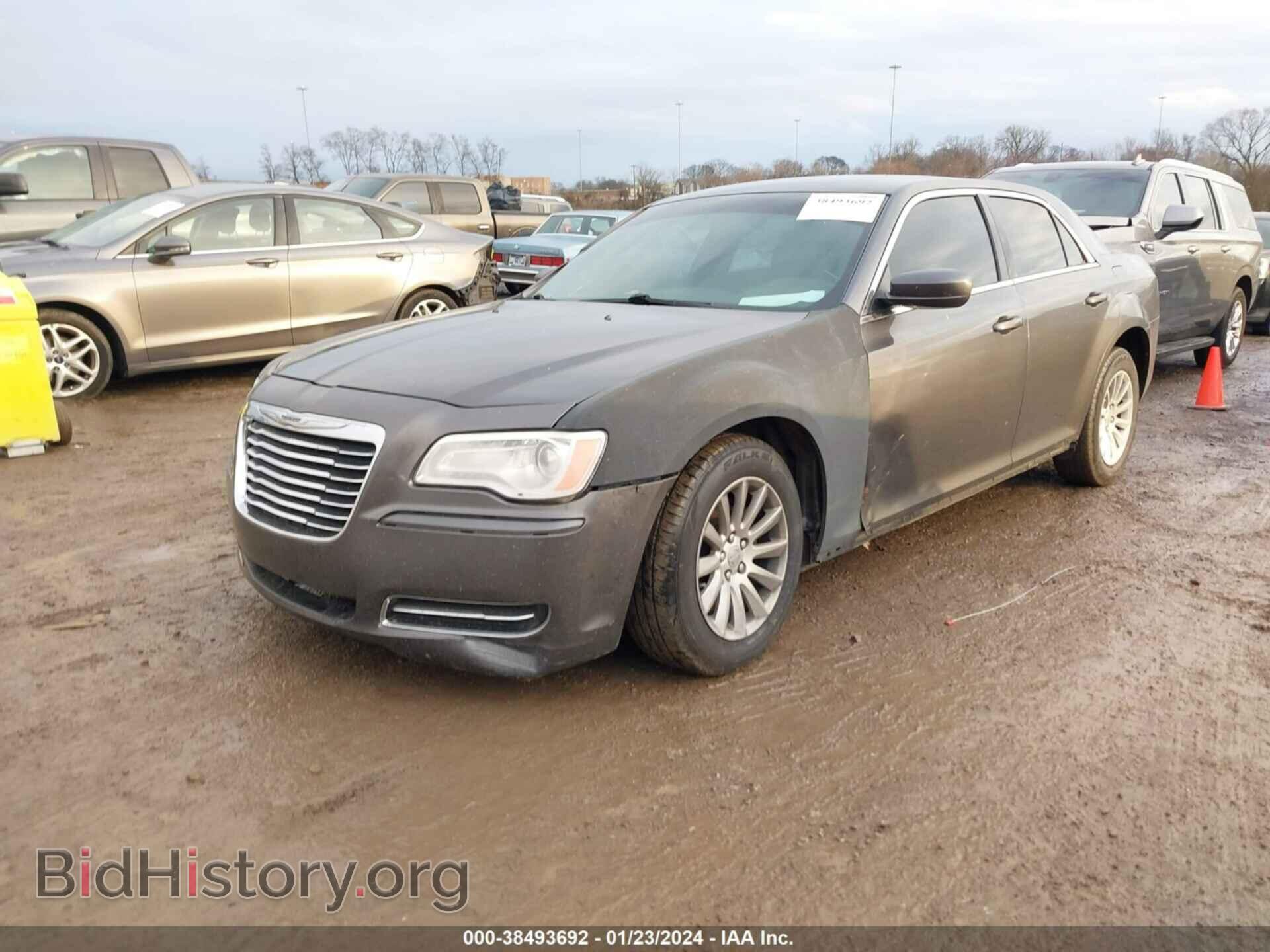 2014 CHRYSLER 300 - VIN: 2C3CCAAG1EH161650 - Фото 2