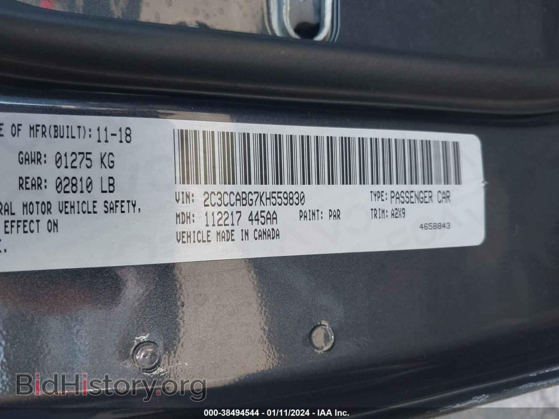 2019 CHRYSLER 300 - VIN: 2C3CCABG7KH559830 - Фото 9