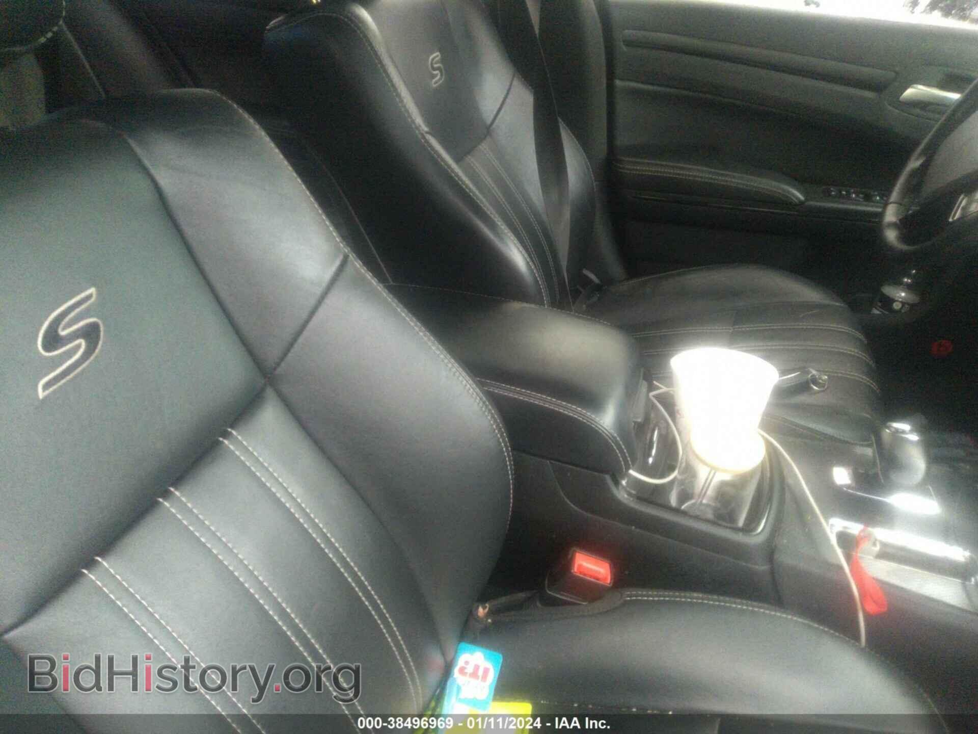 2014 CHRYSLER 300 - VIN: 2C3CCABG7EH320816 - Фото 5