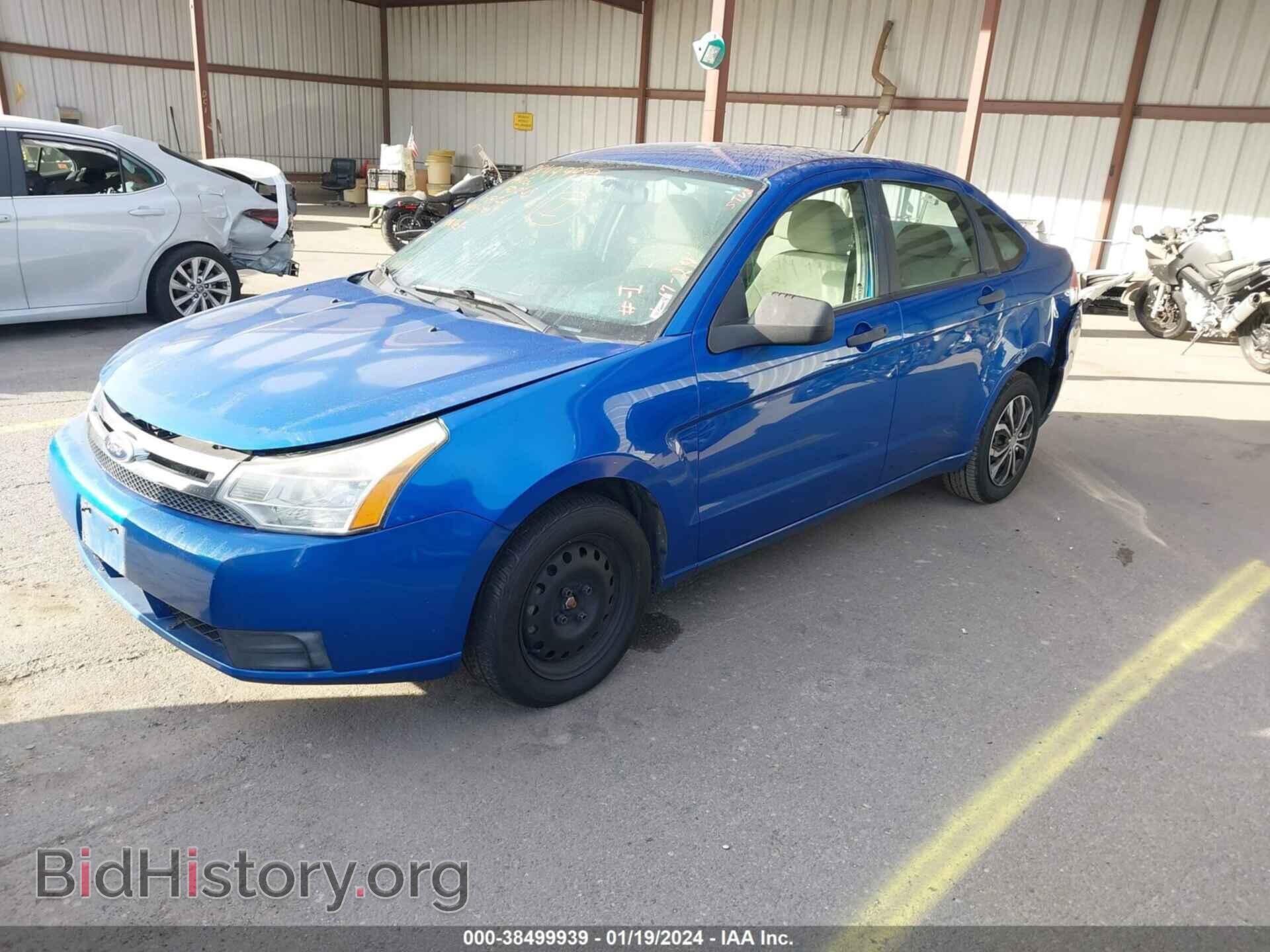 2011 FORD FOCUS - VIN: 1FAHP3EN8BW167734 - Фото 2