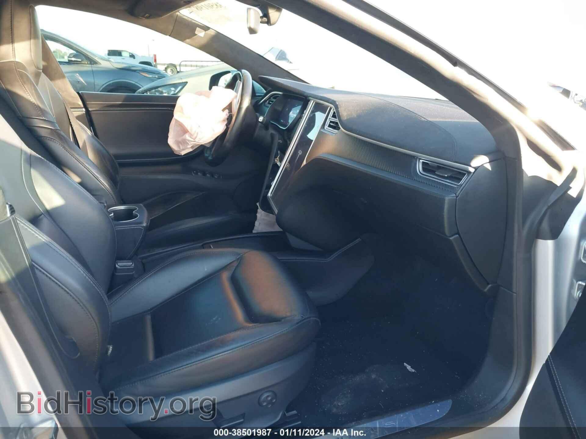 2016 TESLA MODEL S - VIN: 5YJSA1E29GF152876 - Фото 5