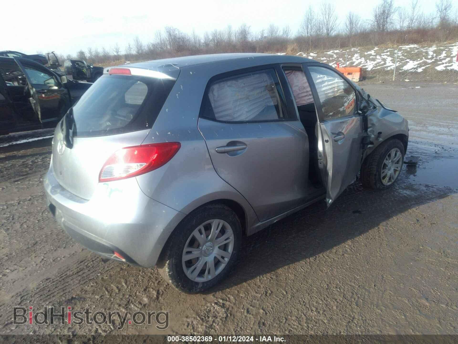 2012 MAZDA MAZDA2 - VIN: JM1DE1KY2C0136470 - Фото 4