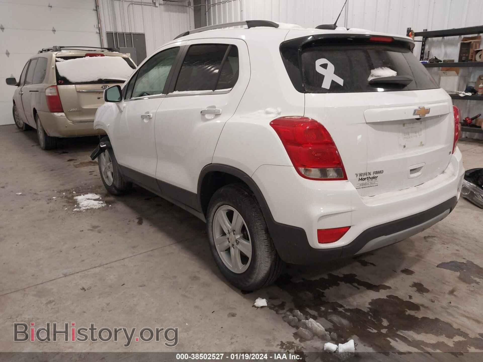 2019 CHEVROLET TRAX - VIN: KL7CJPSB2KB753647 - Фото 3