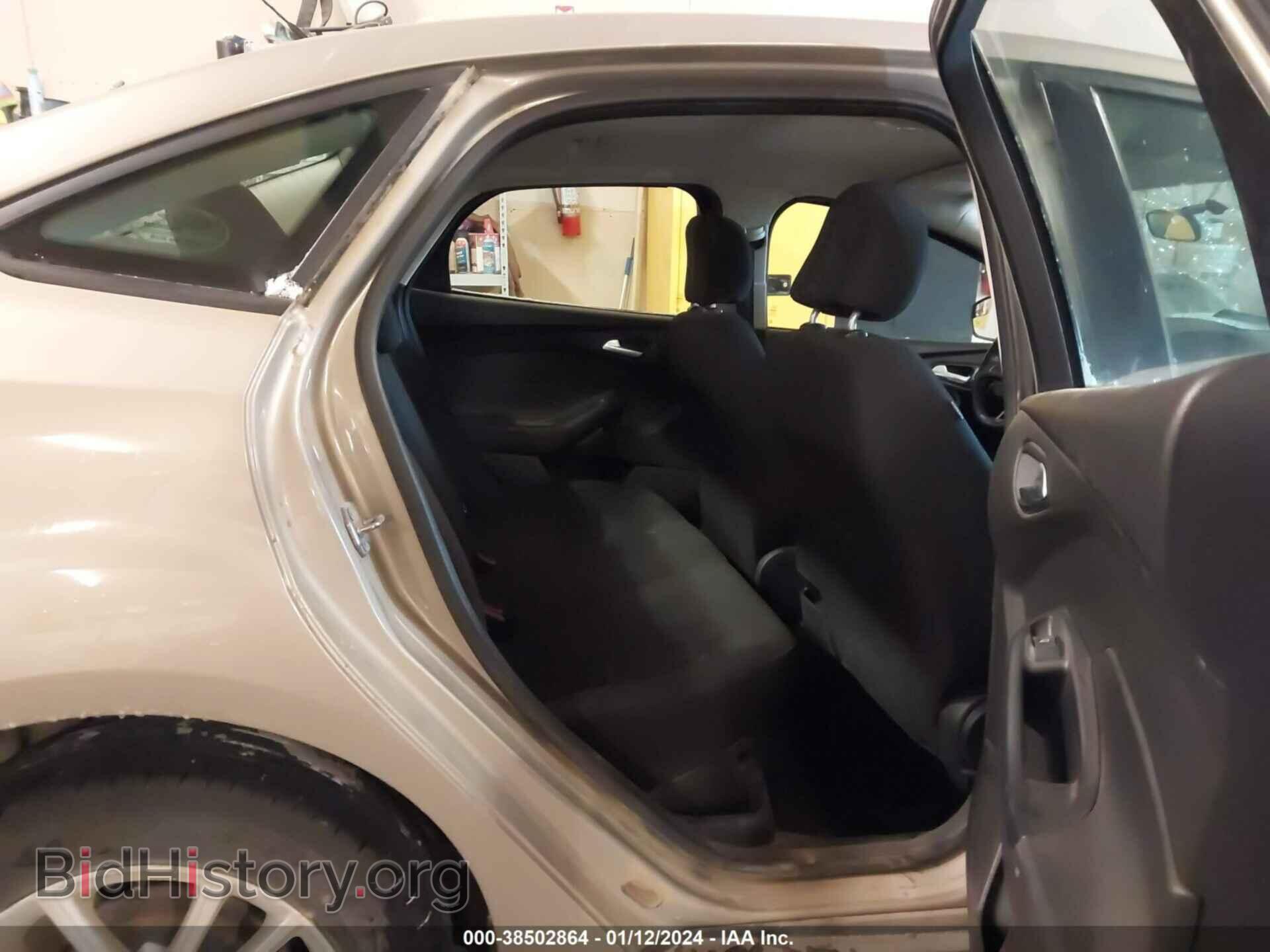 2016 FORD FOCUS - VIN: 1FADP3F2XGL365422 - Фото 8