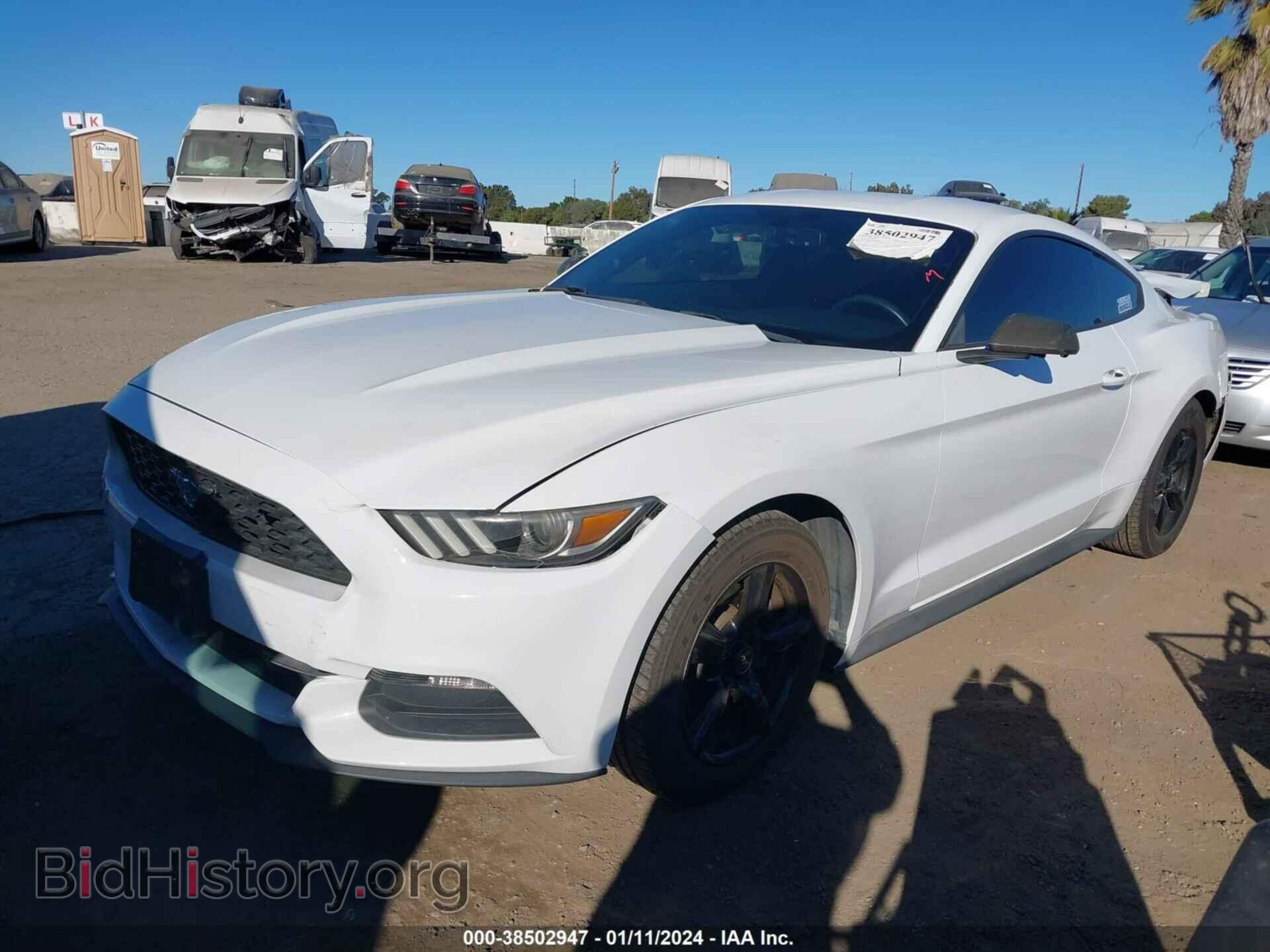 2016 FORD MUSTANG - VIN: 1FA6P8AM7G5202648 - Фото 2