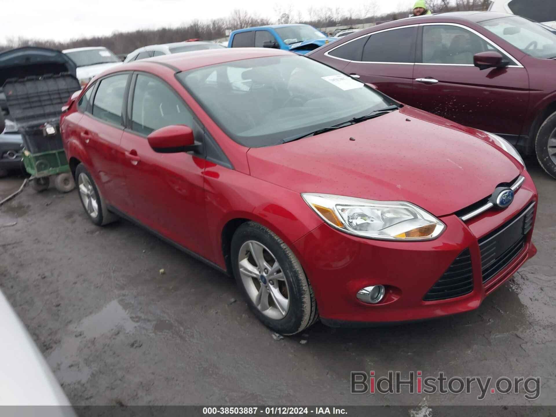 Photo 1FAHP3F2XCL104593 - FORD FOCUS 2012
