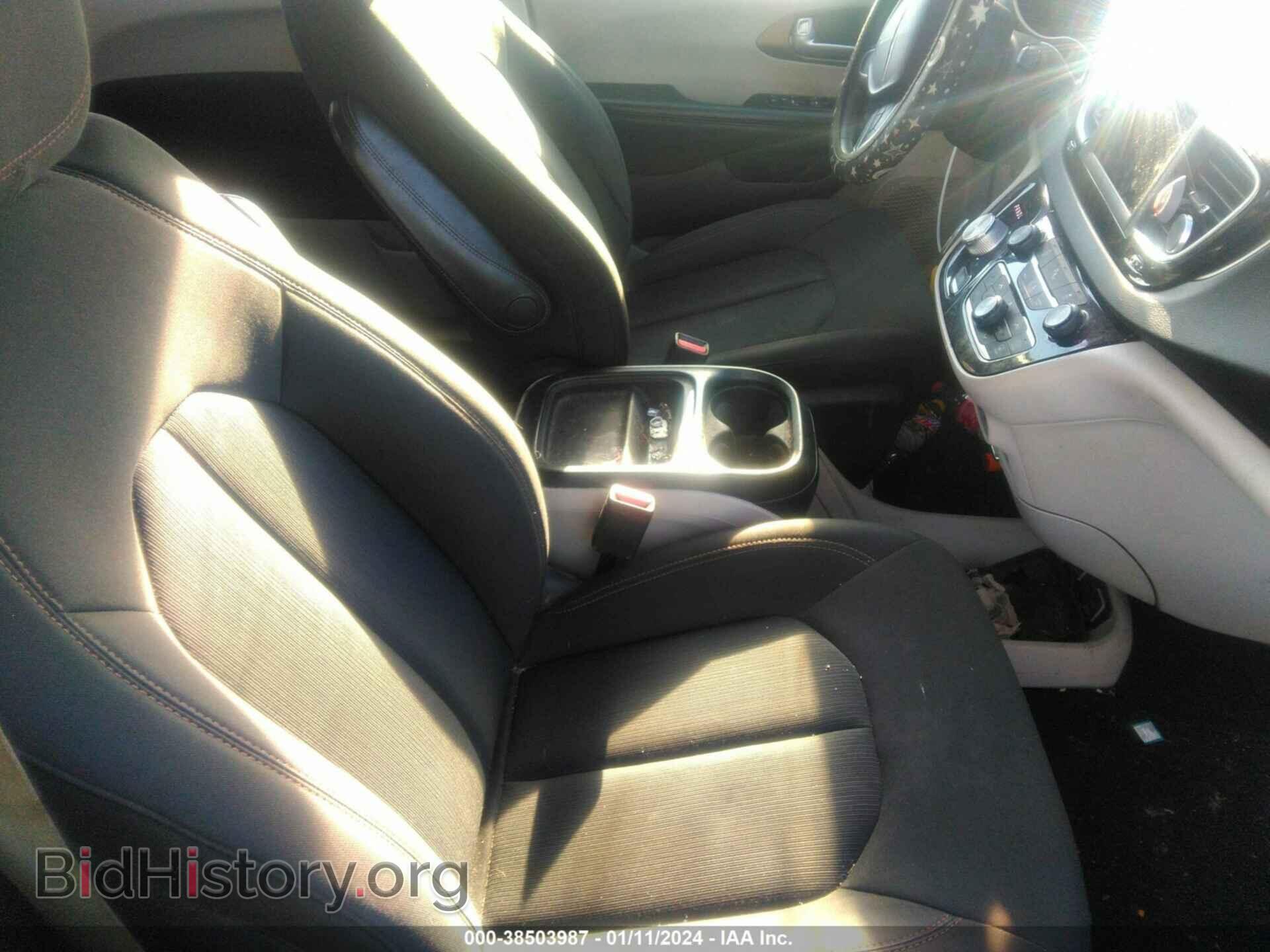 2018 CHRYSLER PACIFICA - VIN: 2C4RC1FG5JR117976 - Фото 5
