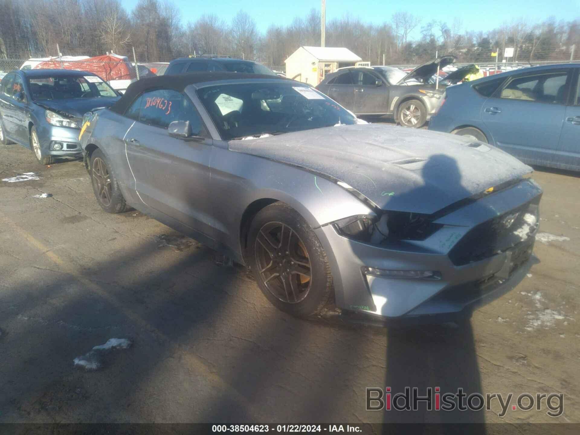 Photo 1FATP8UH5L5137312 - FORD MUSTANG 2020