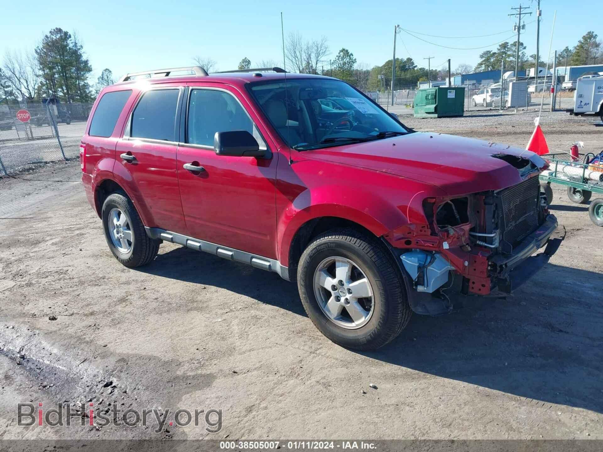 Фотография 1FMCU0D77BKA36294 - FORD ESCAPE 2011
