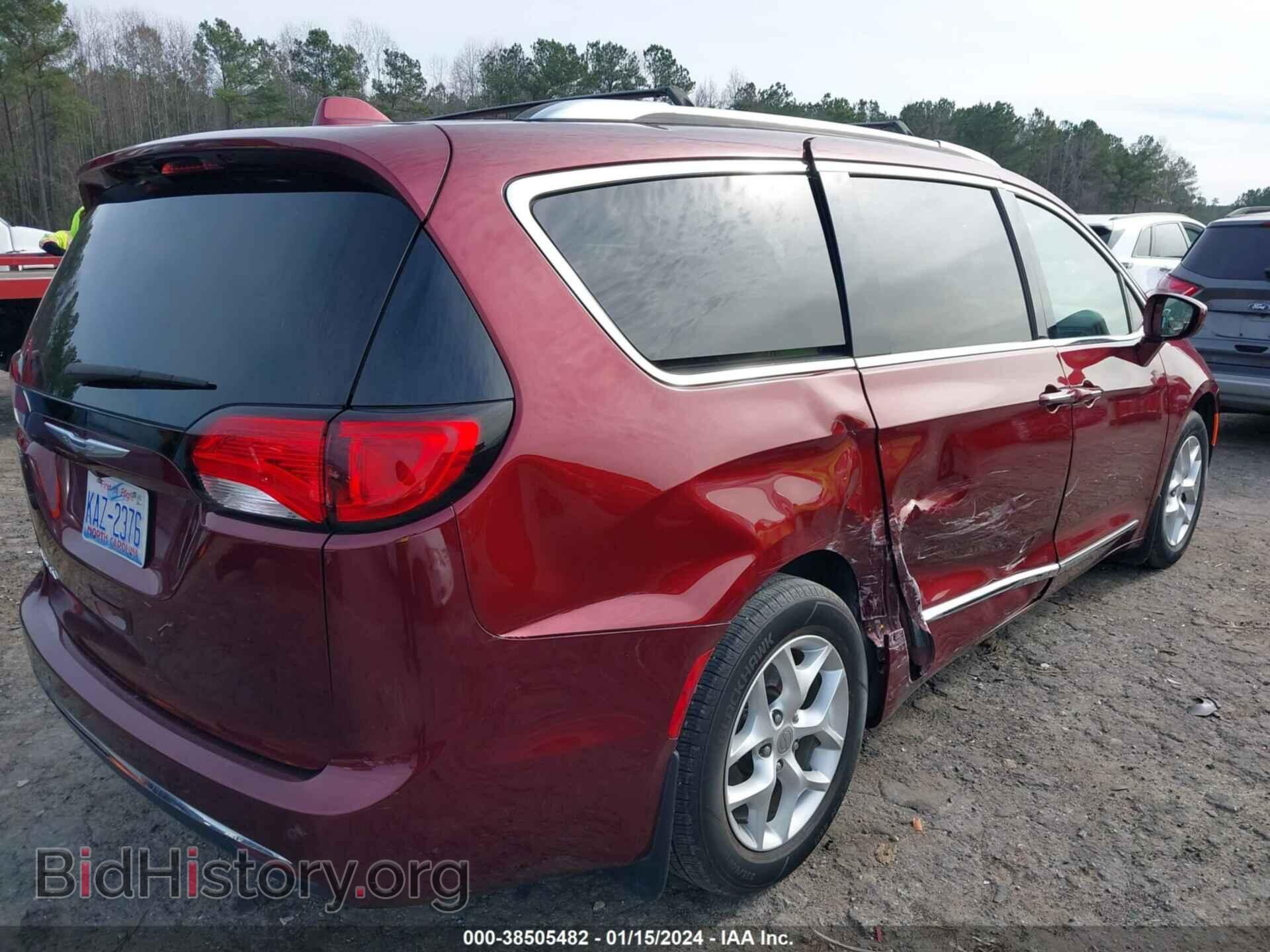 2017 CHRYSLER PACIFICA - VIN: 2C4RC1EGXHR832828 - Фото 4