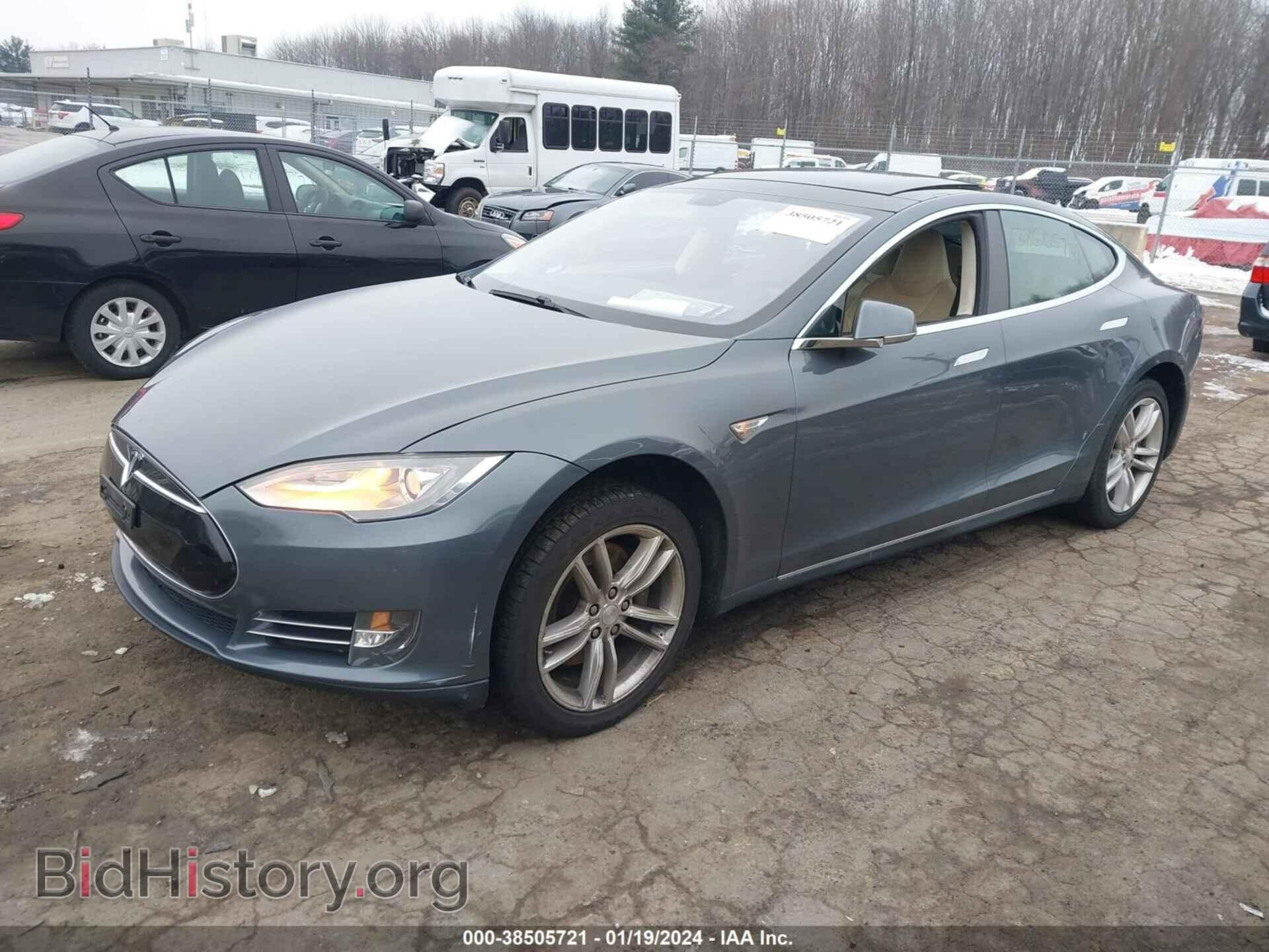 2013 TESLA MODEL S - VIN: 5YJSA1ACXDFP11233 - Фото 2