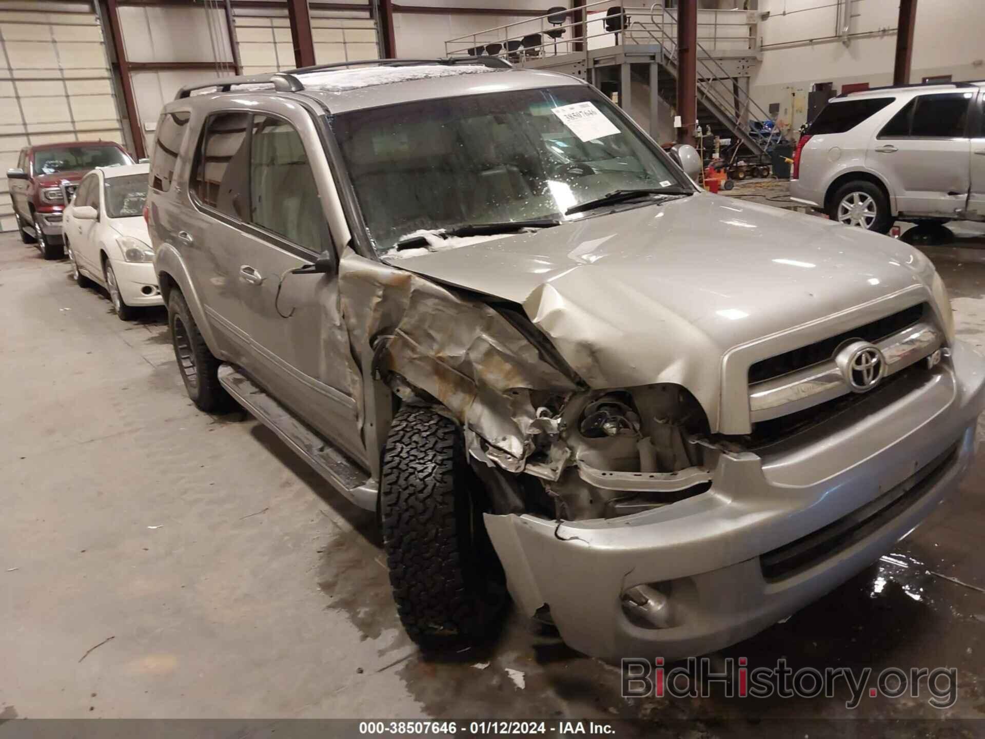 Photo 5TDBT44A46S263947 - TOYOTA SEQUOIA 2006