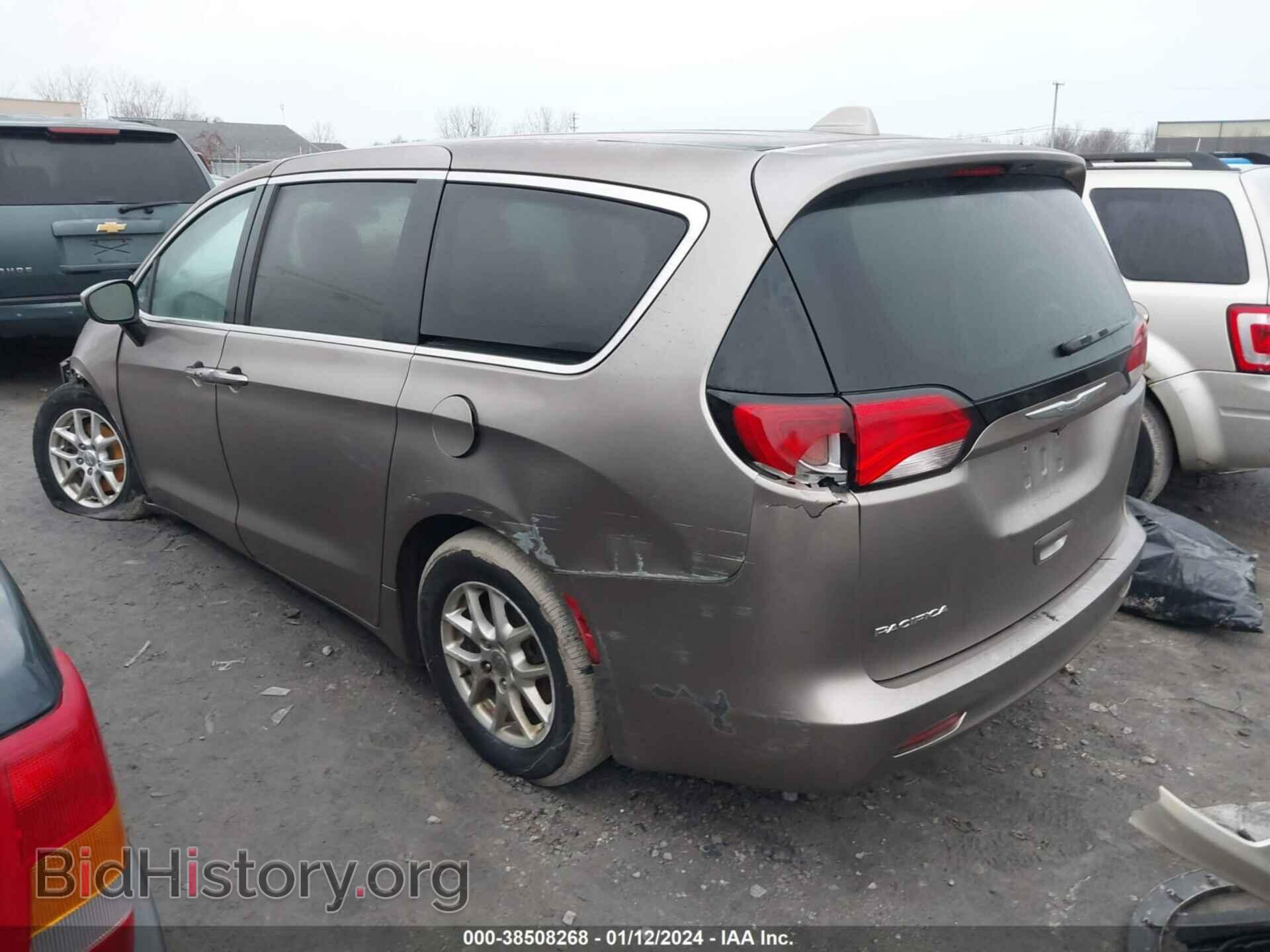 2017 CHRYSLER PACIFICA - VIN: 2C4RC1CG5HR598262 - Фото 3
