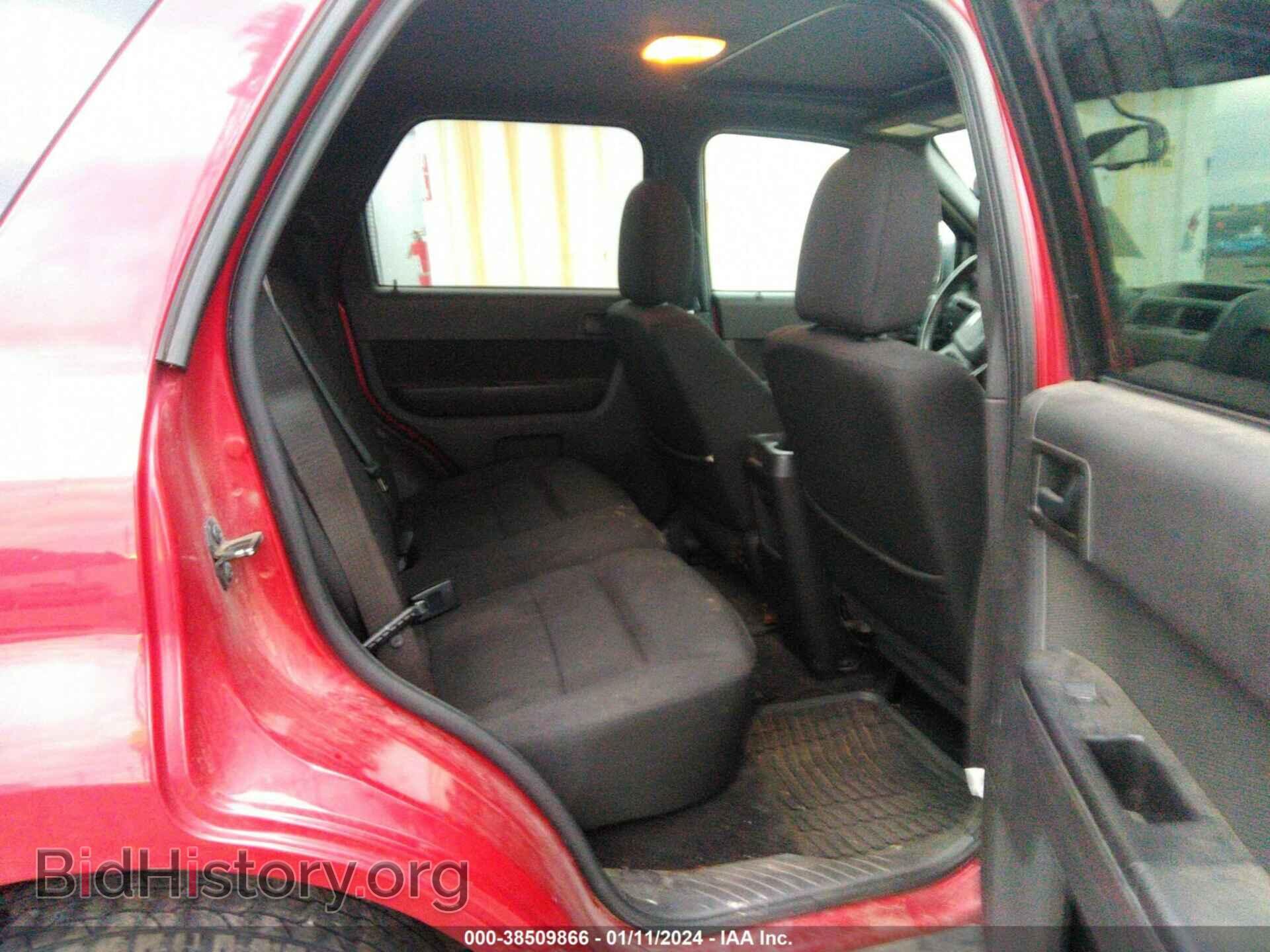 2010 FORD ESCAPE - VIN: 1FMCU9DG6AKB21131 - Фото 8