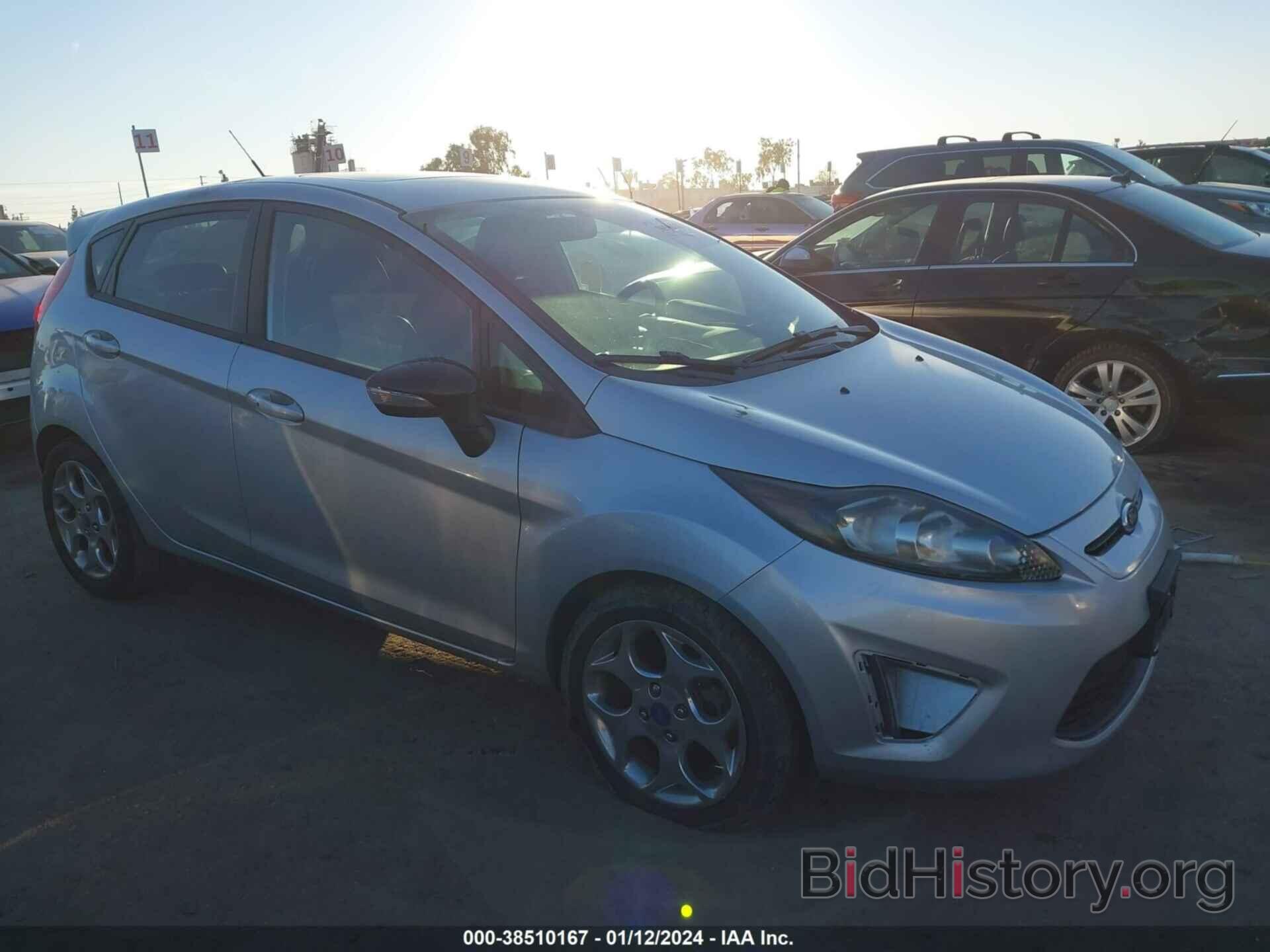 Photo 3FADP4FJ4DM144440 - FORD FIESTA 2013