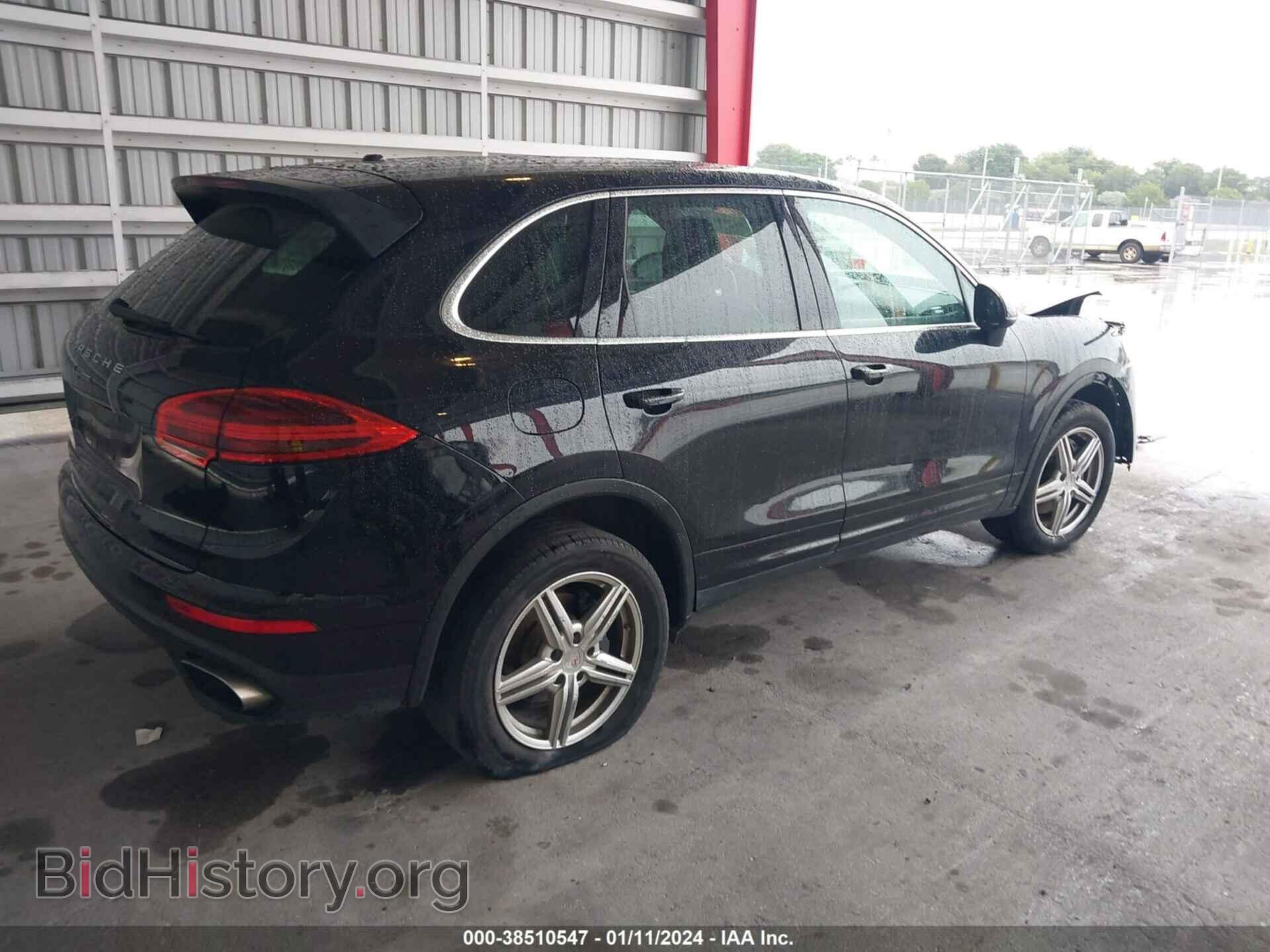 2016 PORSCHE CAYENNE - VIN: WP1AA2A21GLA03624 - Photo 4
