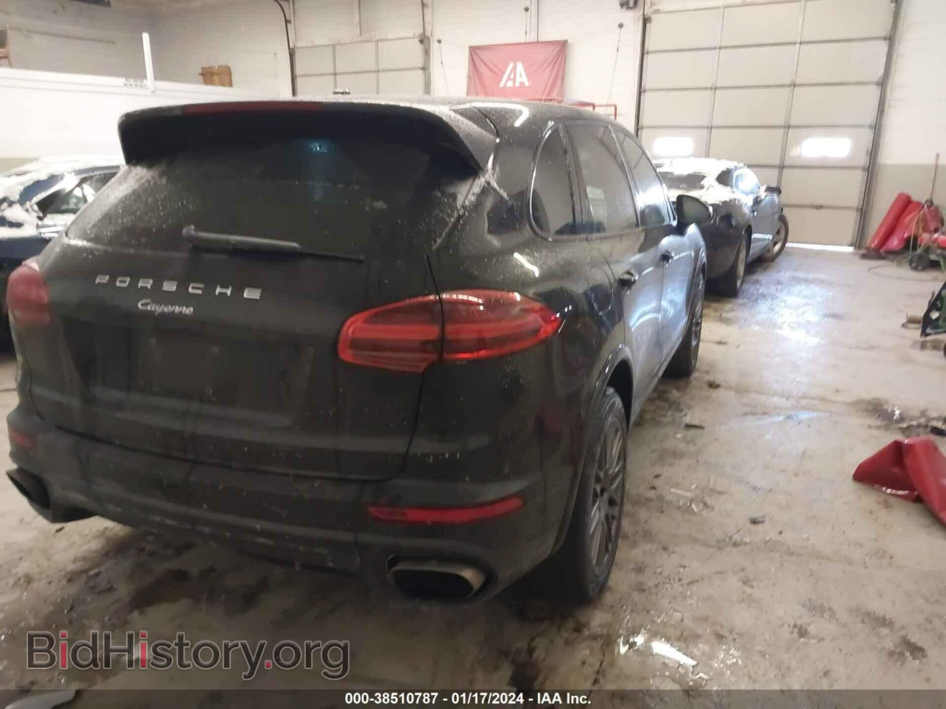 2017 PORSCHE CAYENNE - VIN: WP1AA2A25HKA84733 - Фото 4