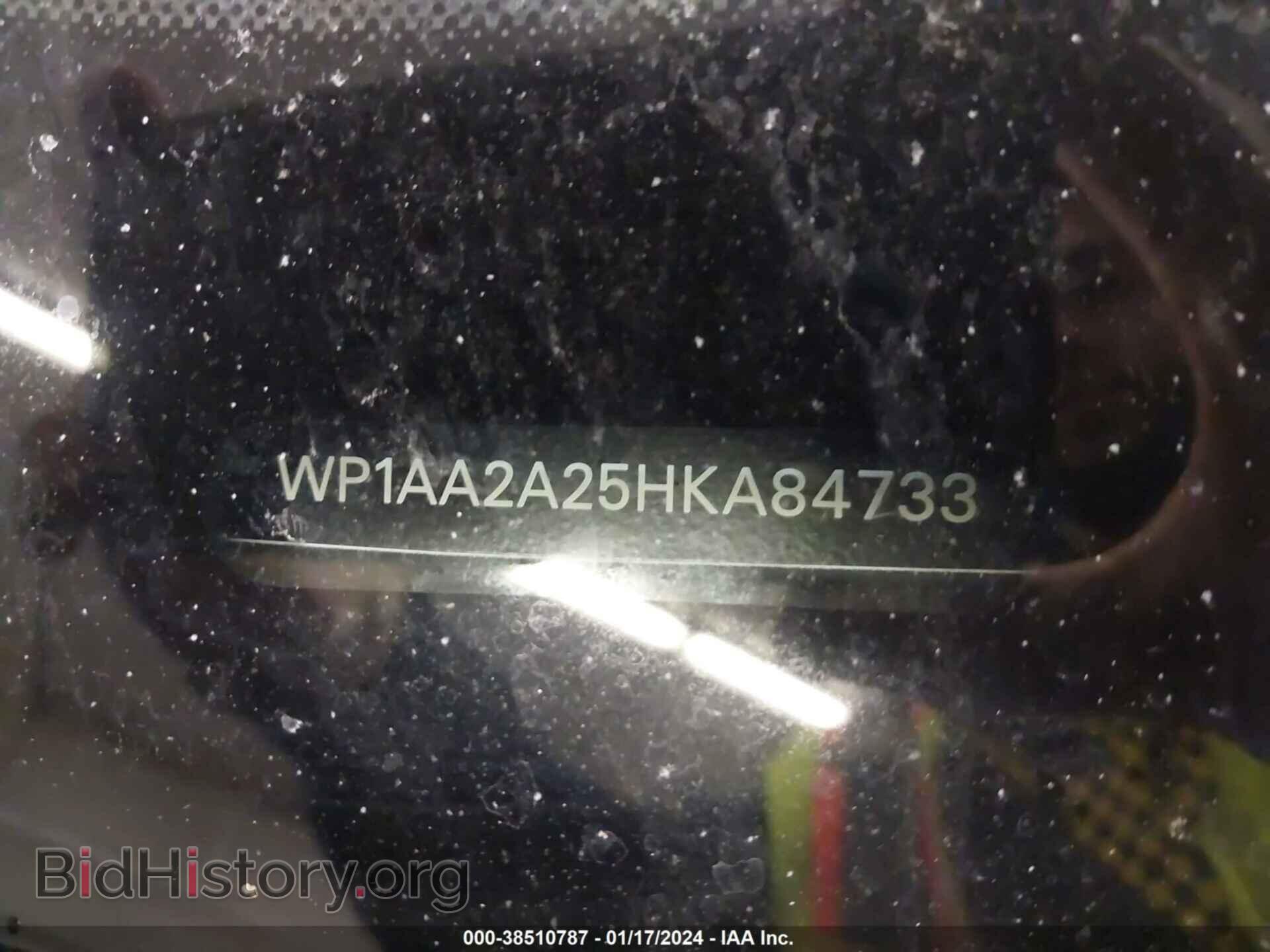 2017 PORSCHE CAYENNE - VIN: WP1AA2A25HKA84733 - Фото 9