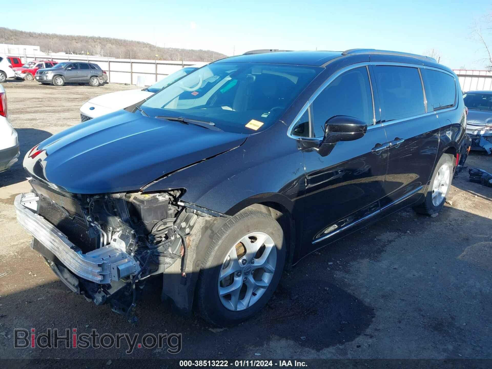 2017 CHRYSLER PACIFICA - VIN: 2C4RC1EG6HR503866 - Photo 2