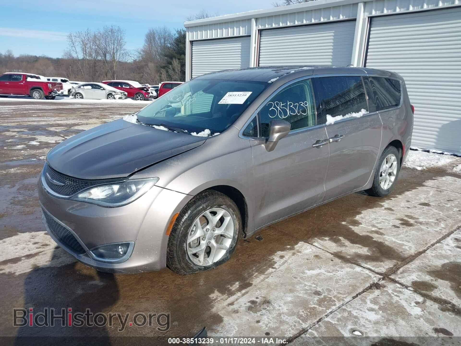 2018 CHRYSLER PACIFICA - VIN: 2C4RC1FG2JR139031 - Photo 2