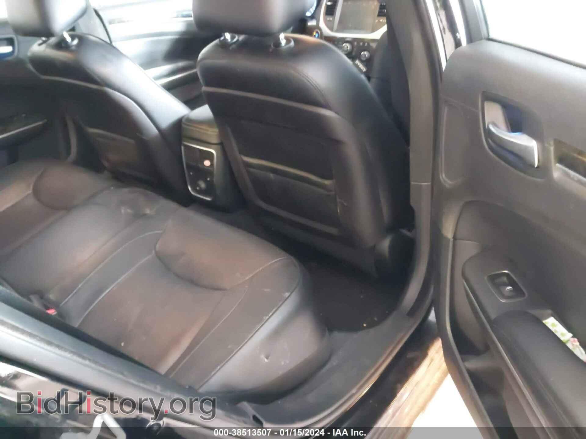 2012 CHRYSLER 300C - VIN: 2C3CCAET6CH147019 - Фото 8