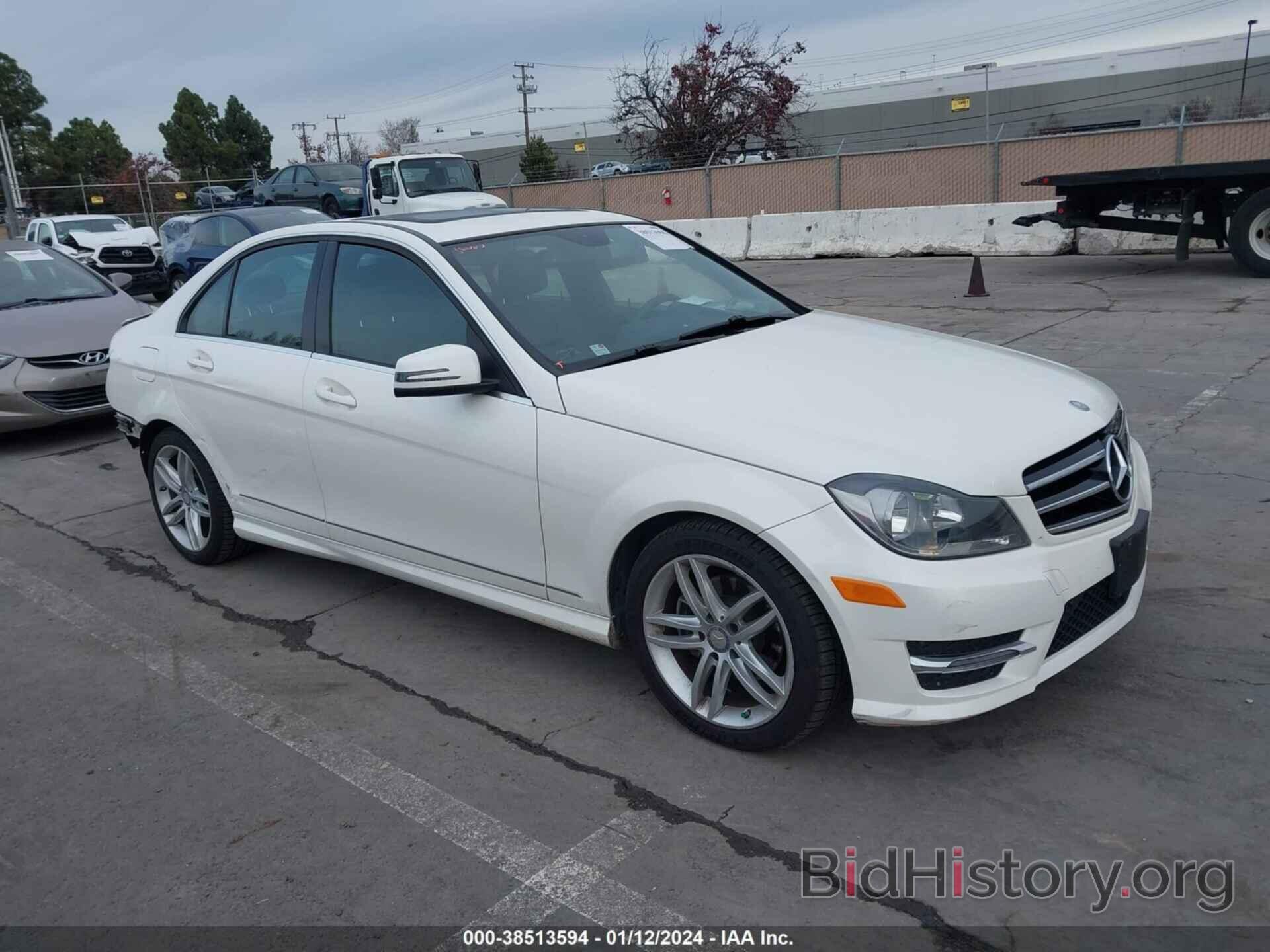 Photo WDDGF4HB3EA967333 - MERCEDES-BENZ C 250 2014