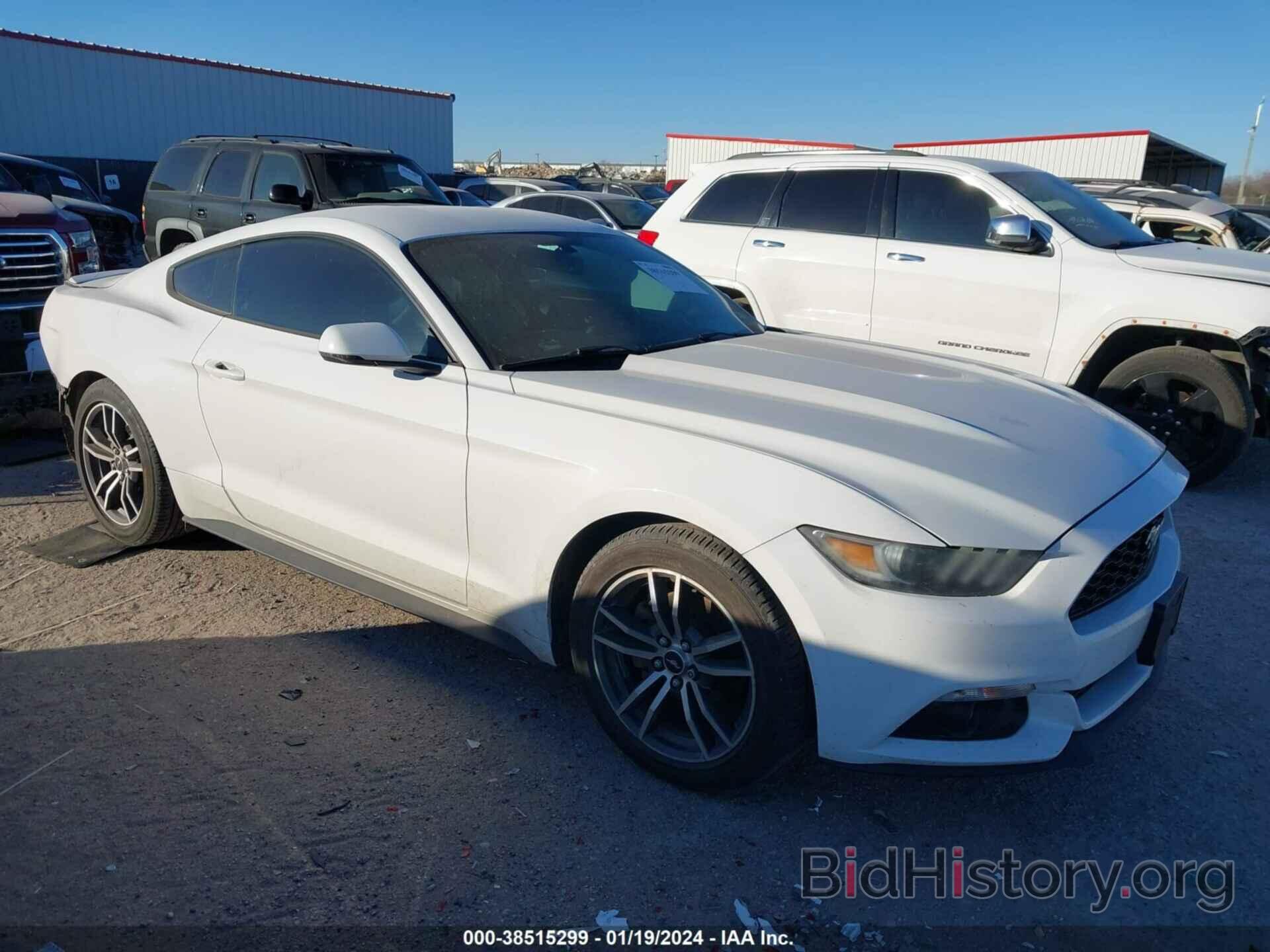 Photo 1FA6P8TH5G5202390 - FORD MUSTANG 2016