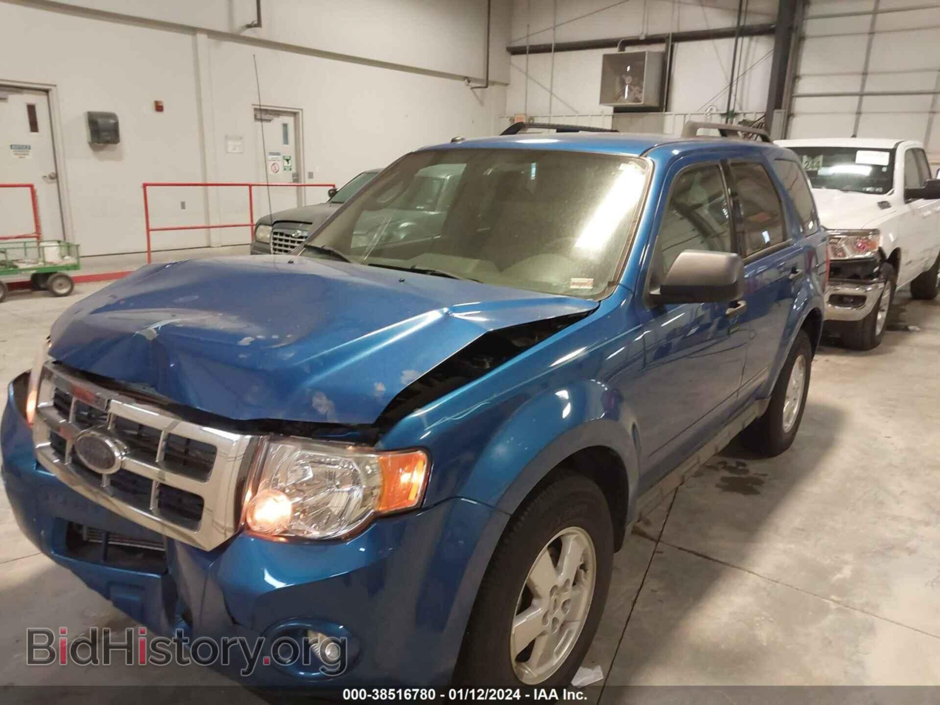 2011 FORD ESCAPE - VIN: 1FMCU0D73BKB66573 - Фото 2