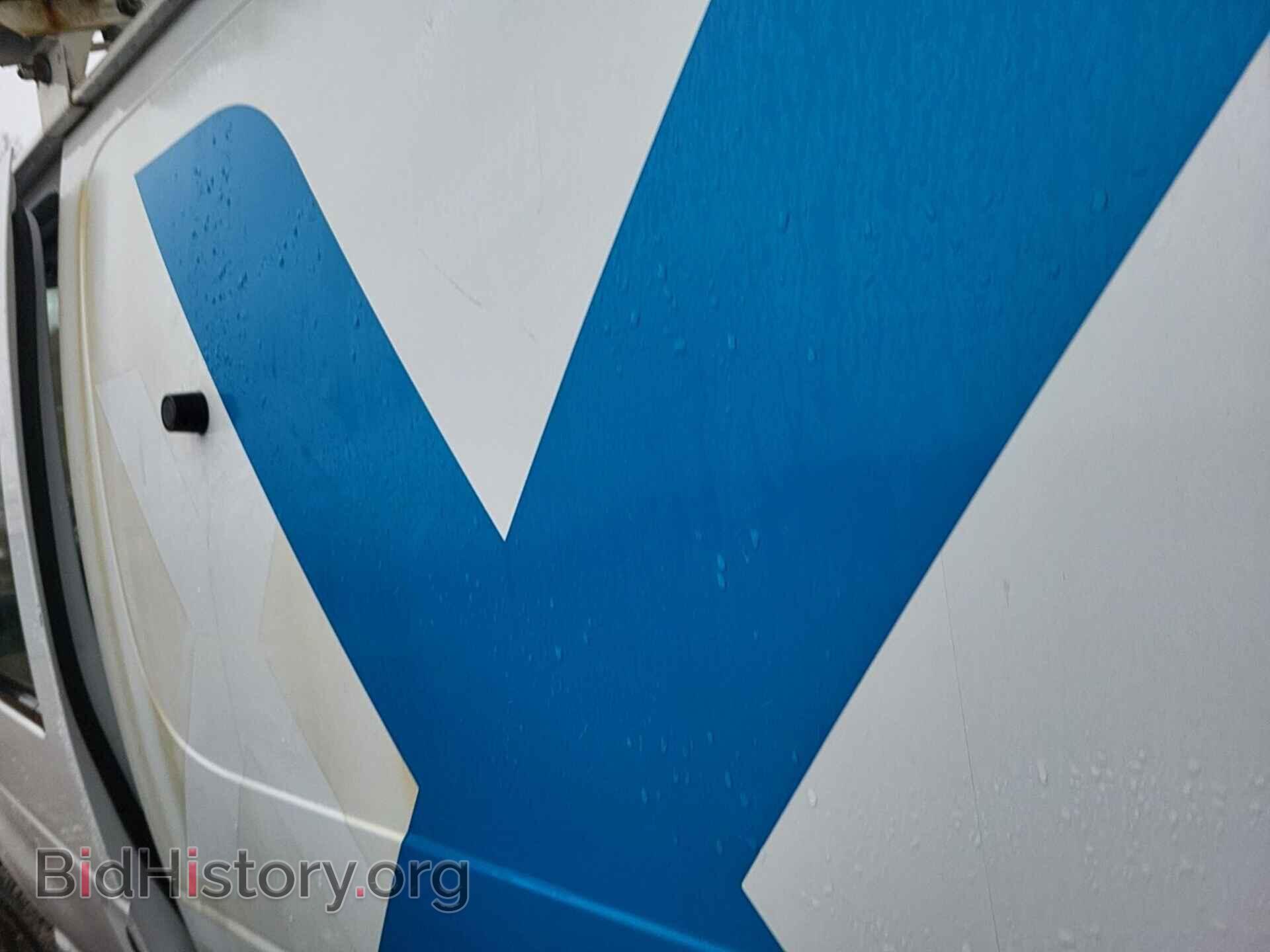 2011 FORD E-250 - VIN: 1FTNE2EL1BDA19903 - Фото 2