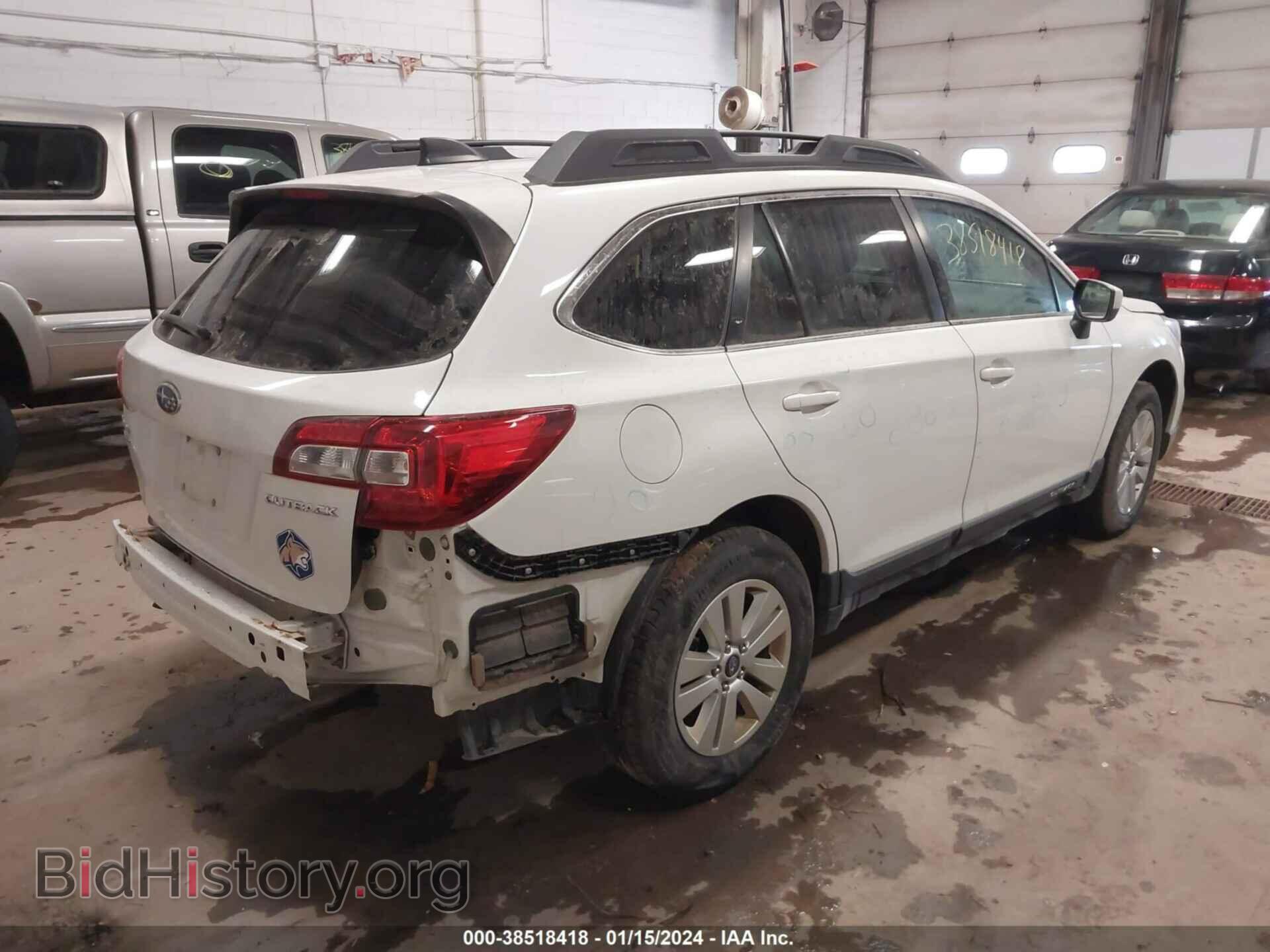 2016 SUBARU OUTBACK - VIN: 4S4BSBECXG3246947 - Фото 4