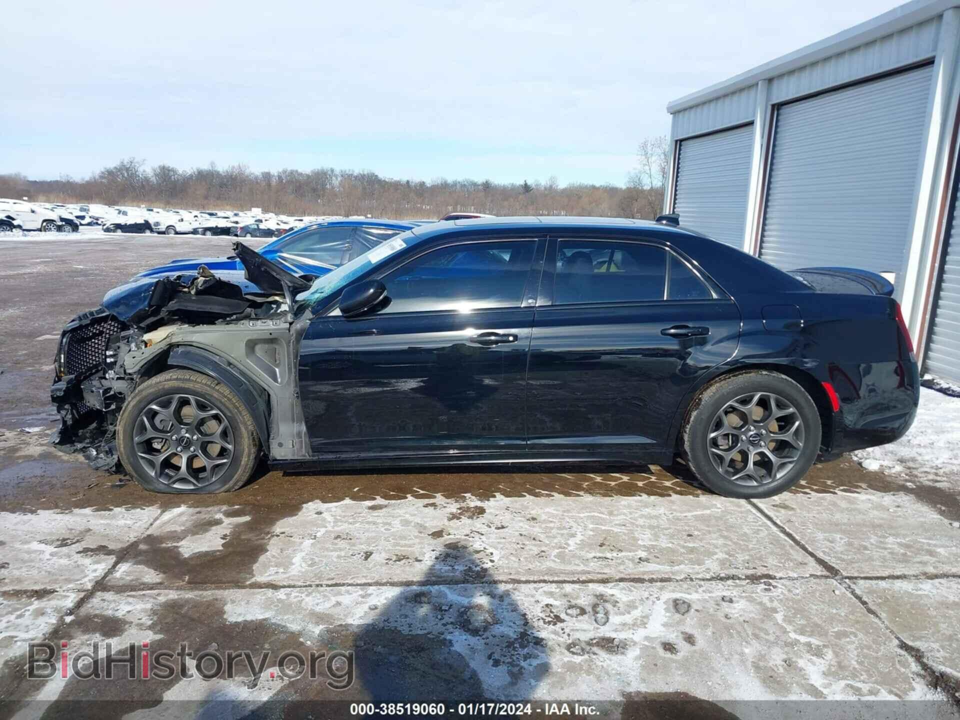 2018 CHRYSLER 300 - VIN: 2C3CCAGG7JH177675 - Фото 14