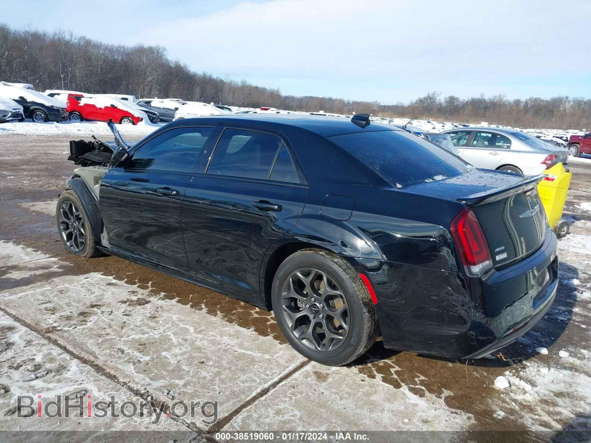 2018 CHRYSLER 300 - VIN: 2C3CCAGG7JH177675 - Фото 3