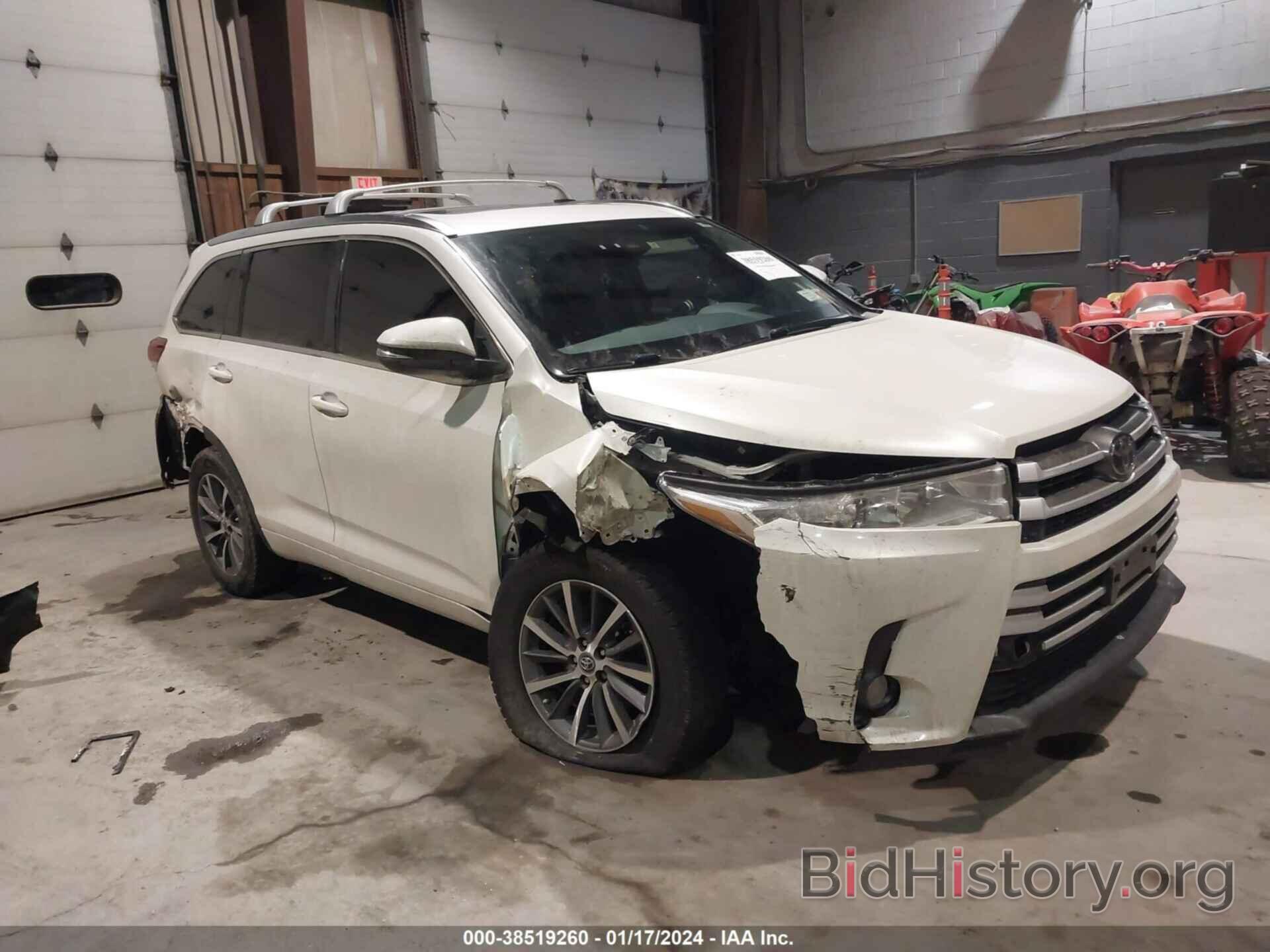 Фотография 5TDJZRFH7HS513427 - TOYOTA HIGHLANDER 2017