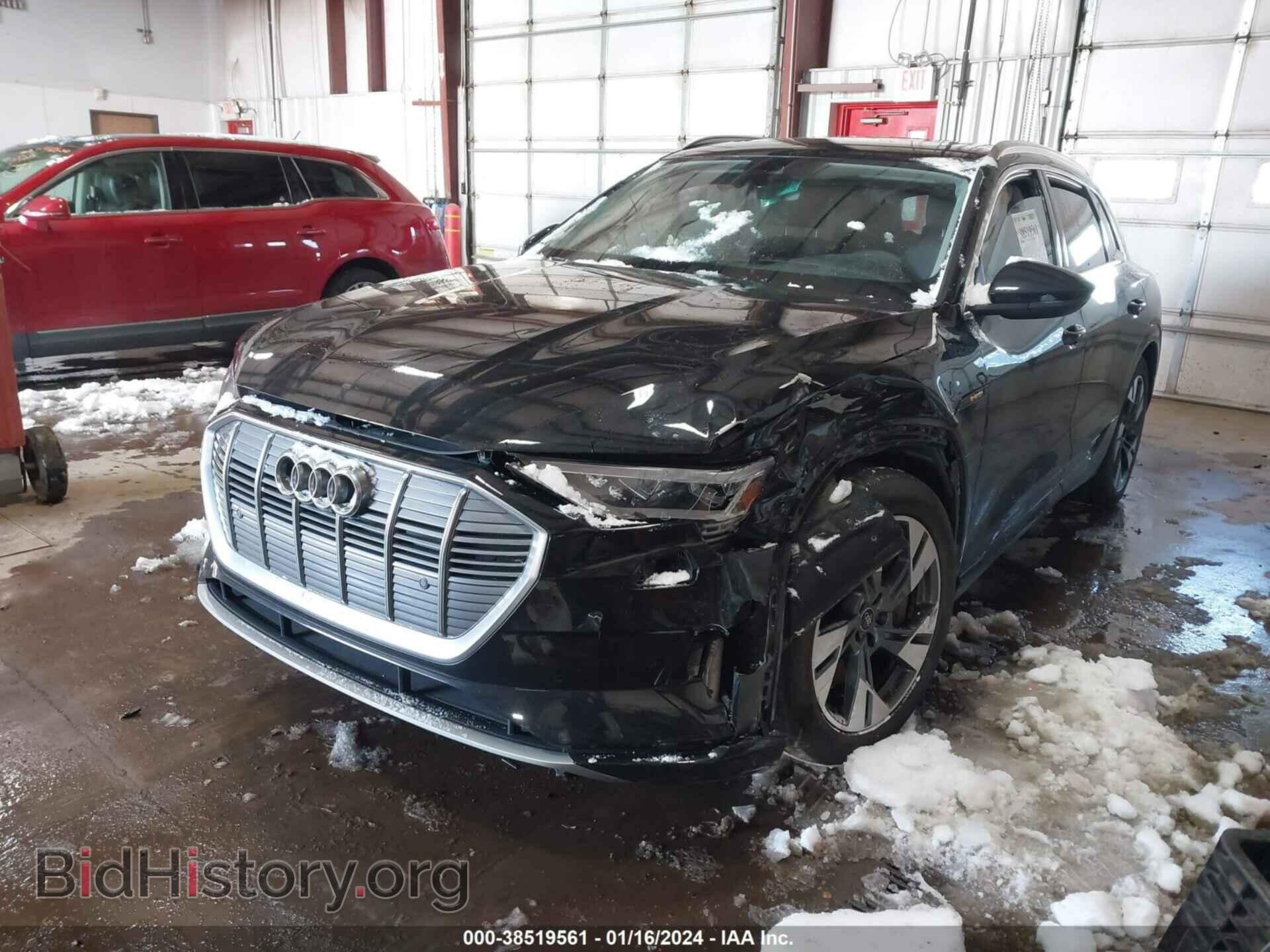 2021 AUDI E-TRON - VIN: WA1AAAGE2MB025785 - Фото 2
