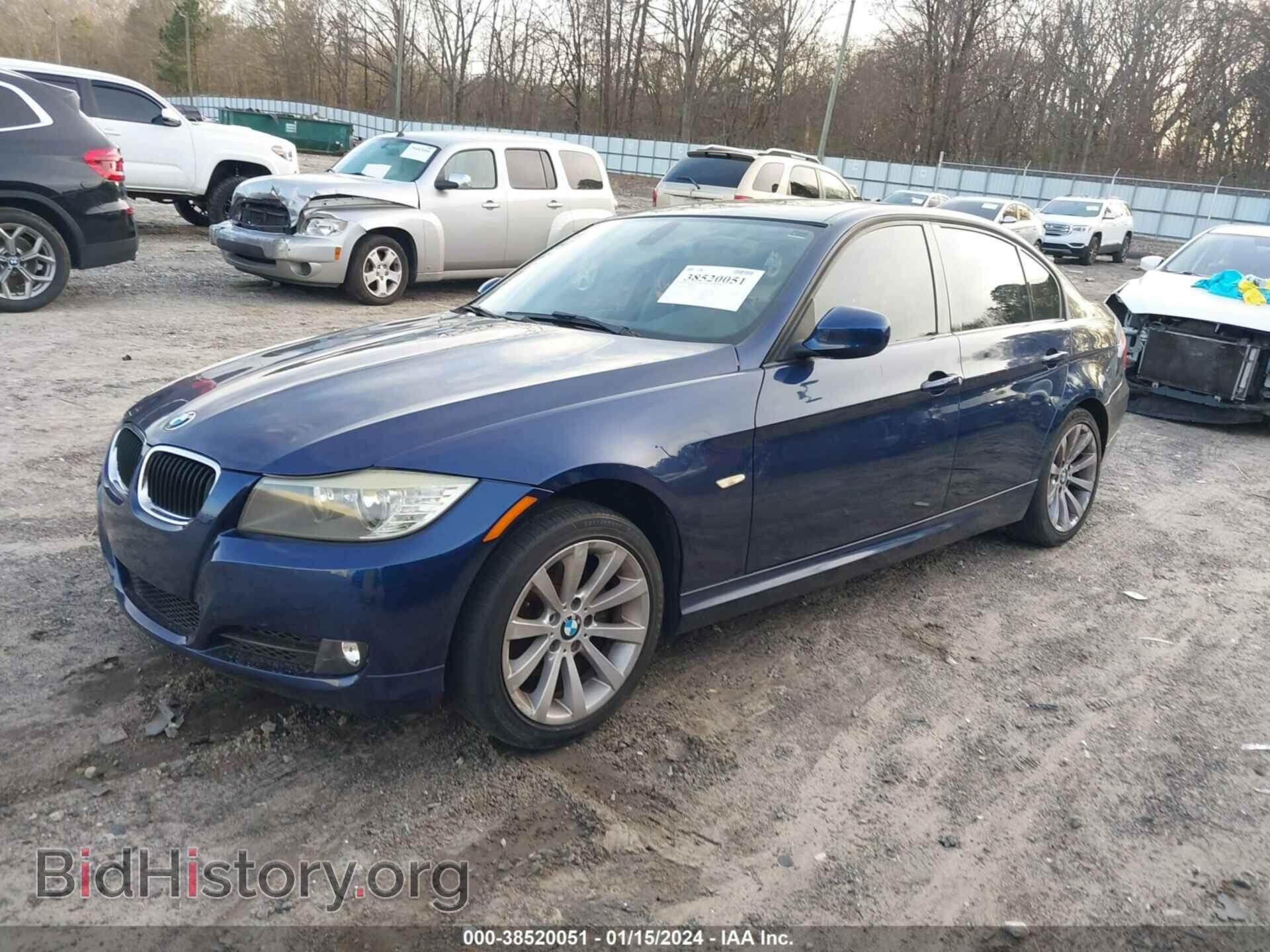 2011 BMW 328I - VIN: WBAPH7C55BE130981 - Фото 2